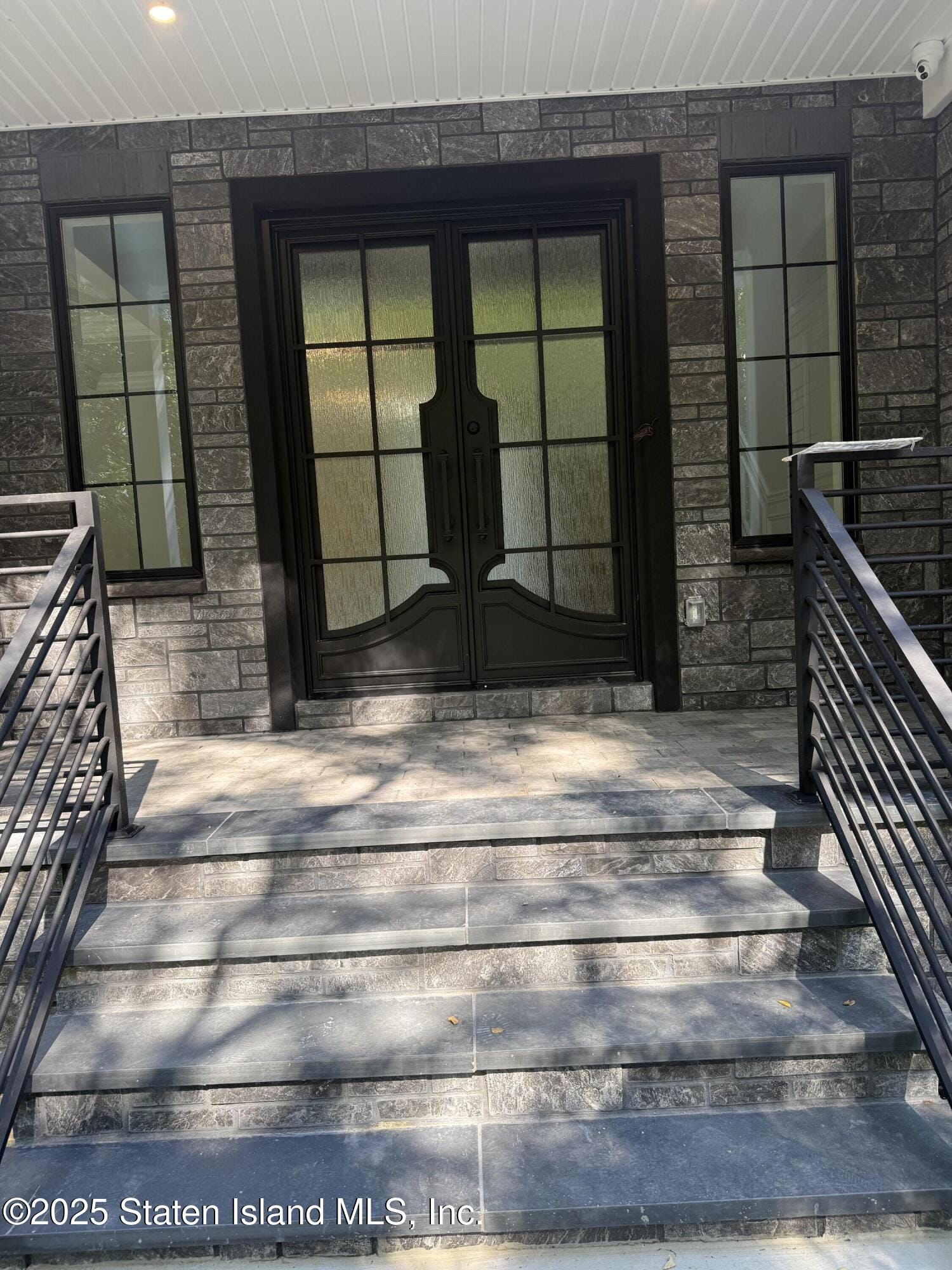 171 Androvette Avenue Image 2