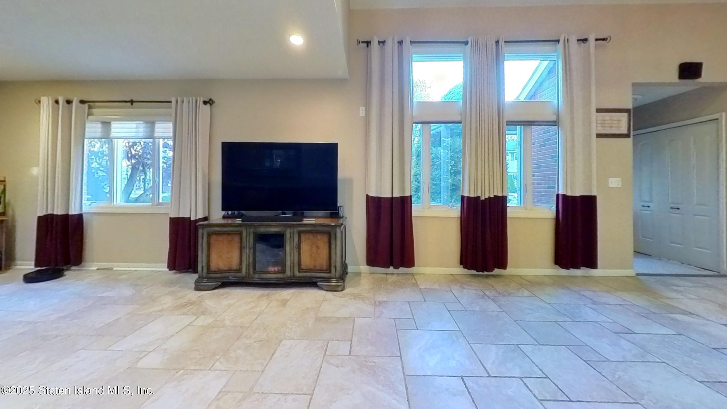 257 Locust Avenue, Staten Island, NY, 10306 image 19