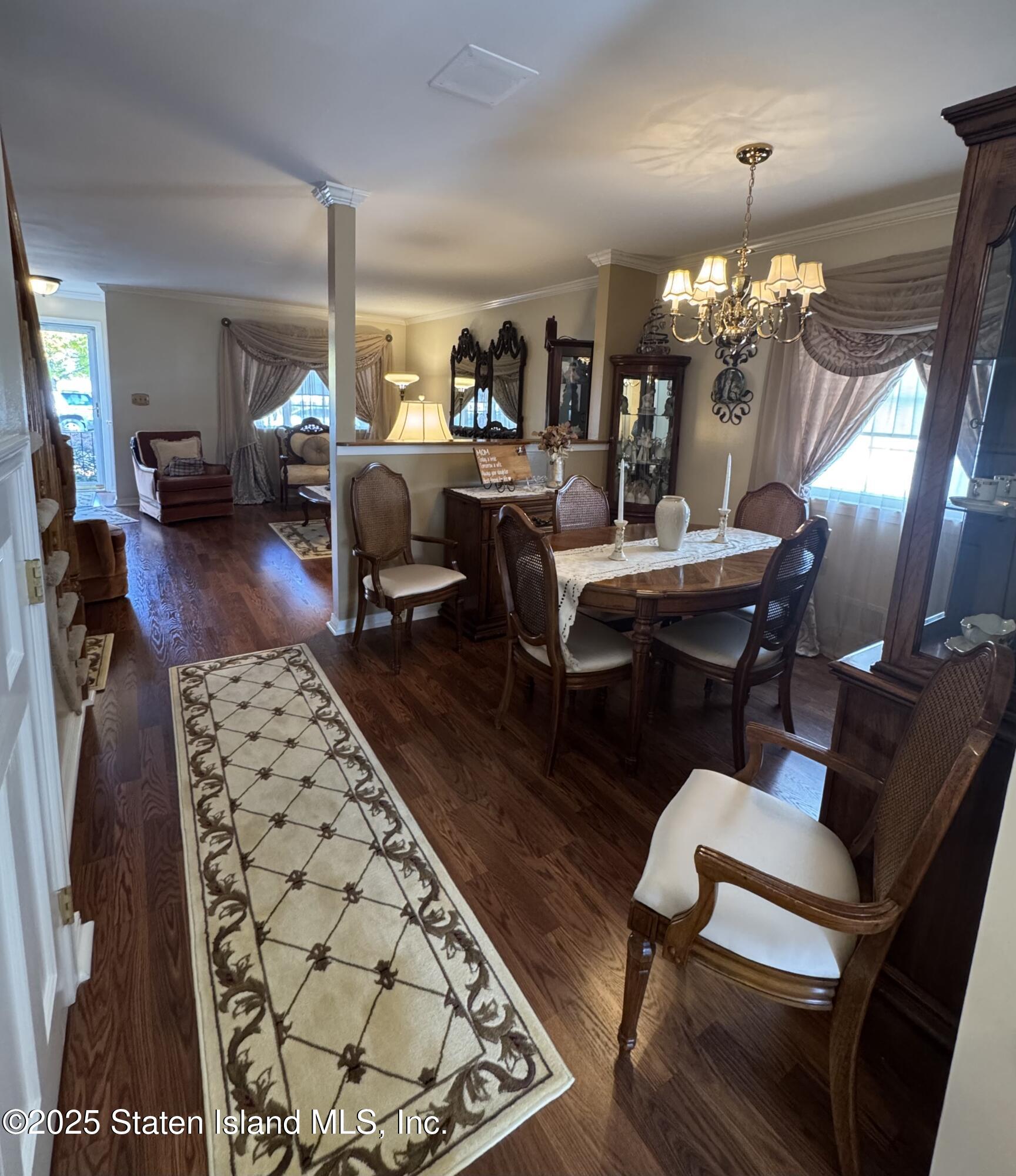 1024 Rensselaer Avenue Image 5