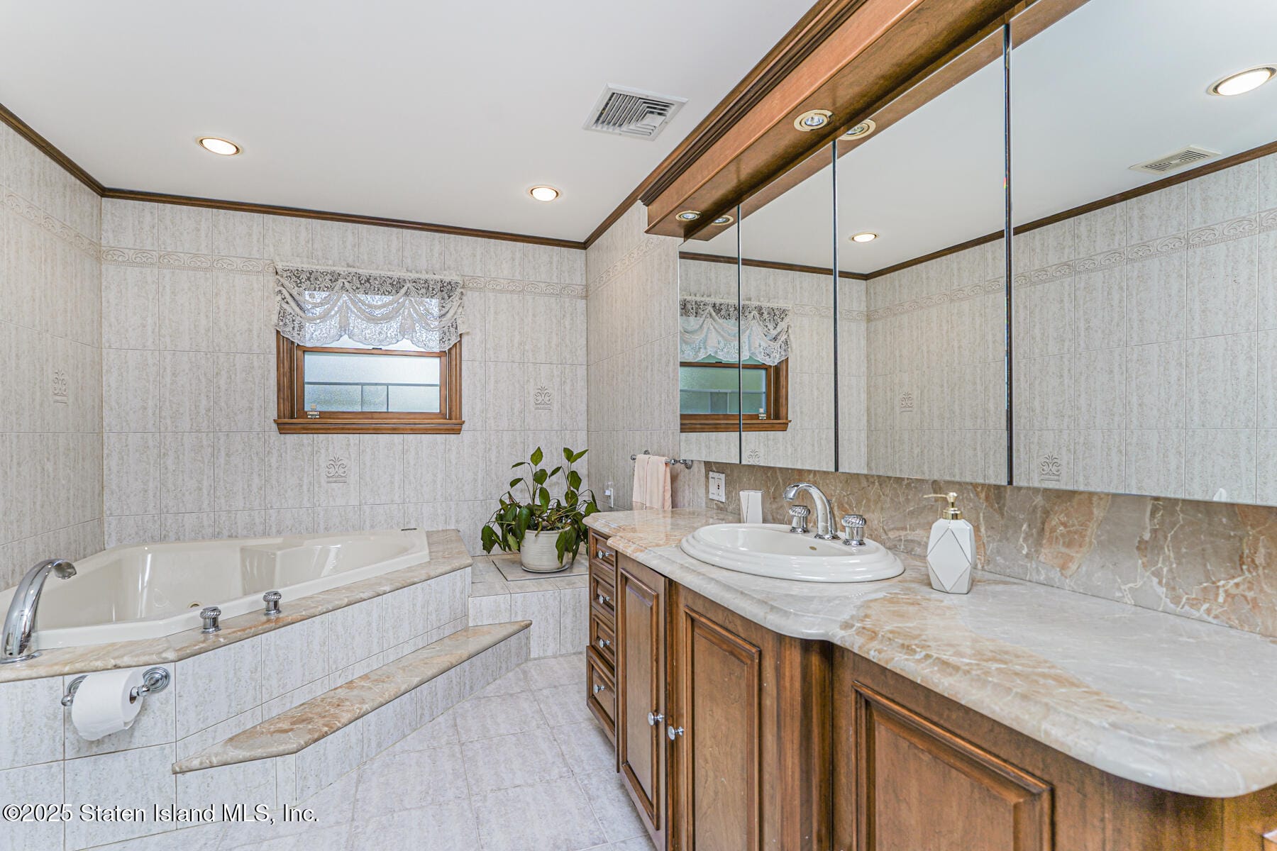 4826 Hylan Boulevard, Staten Island, NY, 10312 image 31