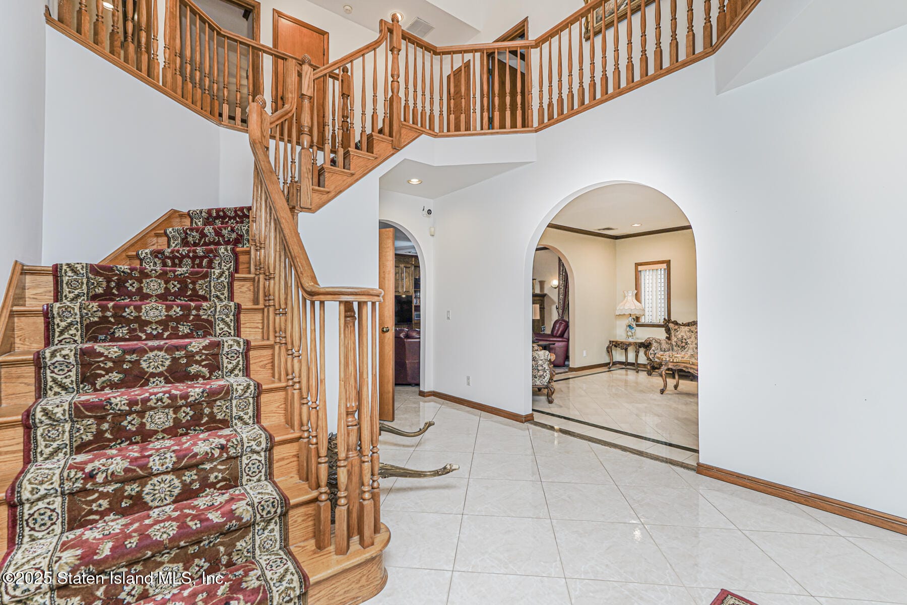 4826 Hylan Boulevard Image 5