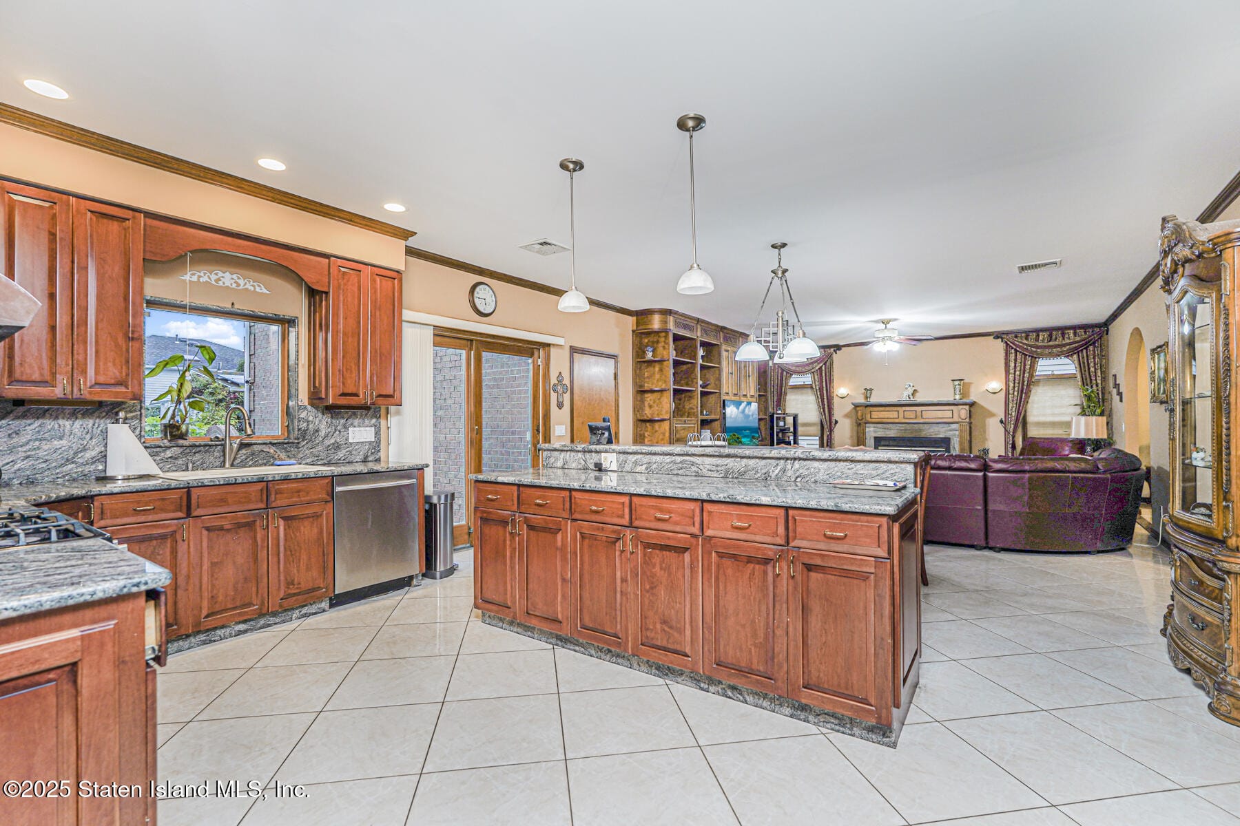 4826 Hylan Boulevard, Staten Island, NY, 10312 image 10