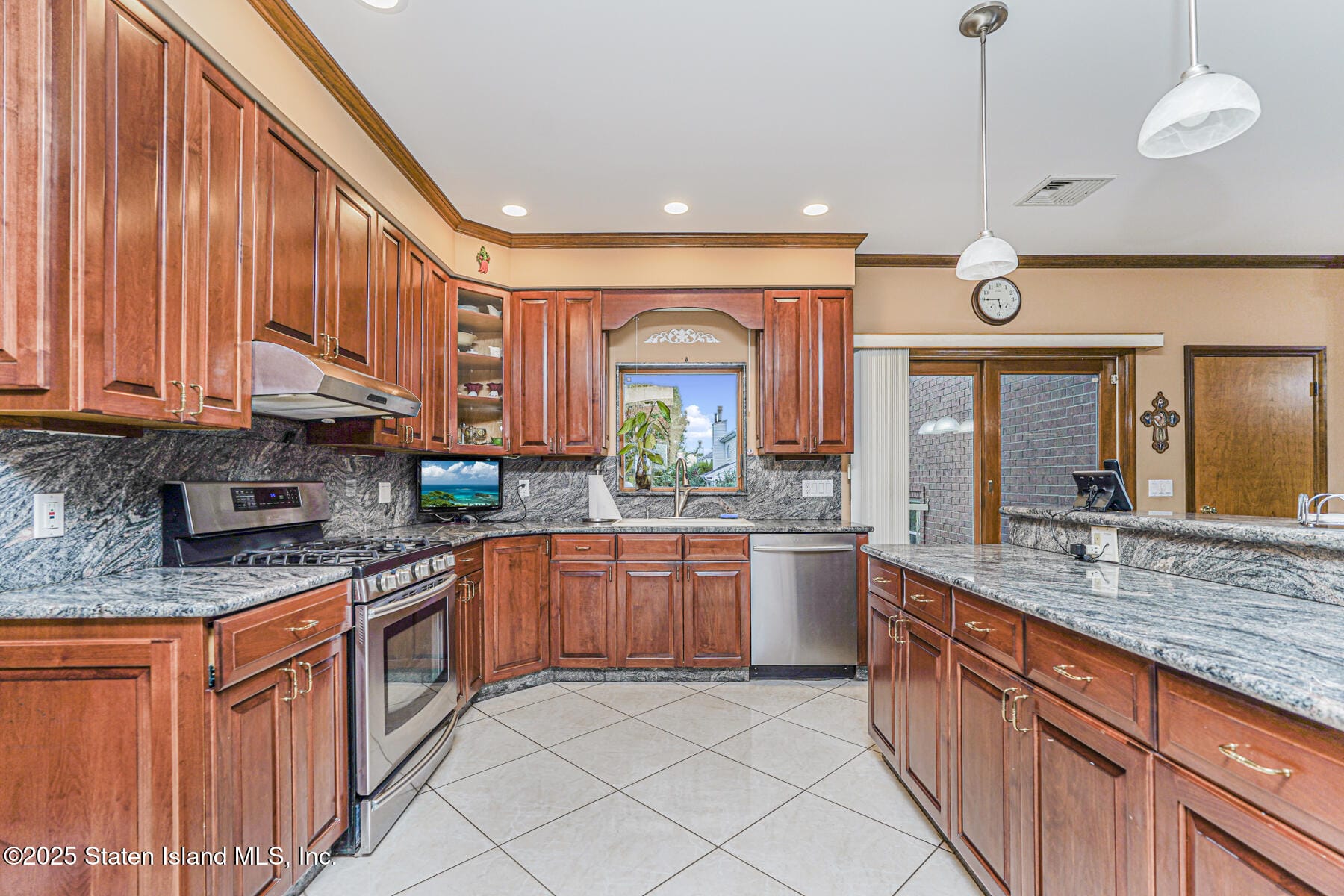 4826 Hylan Boulevard, Staten Island, NY, 10312 image 11