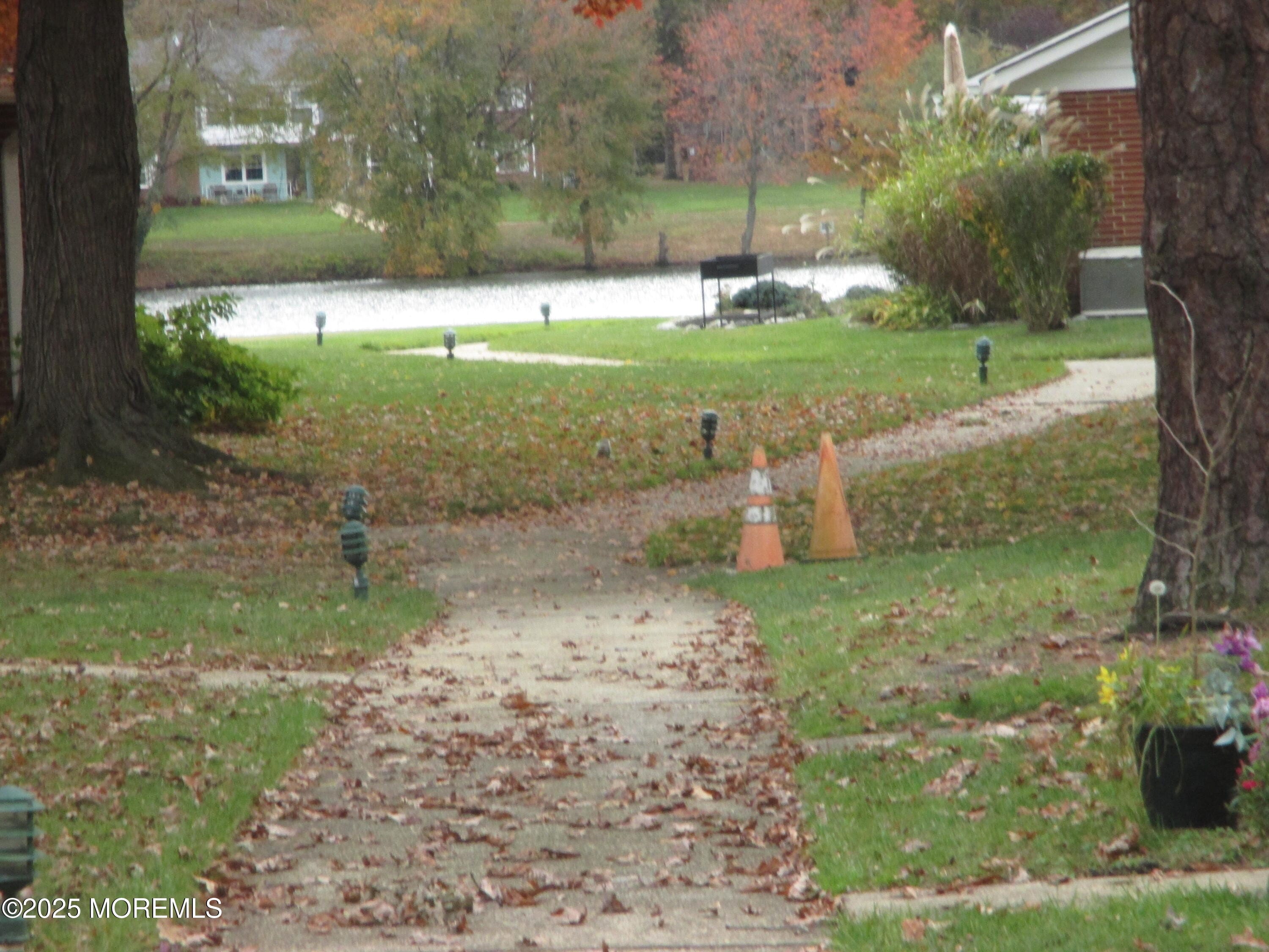 681B New Castle Court Image 3