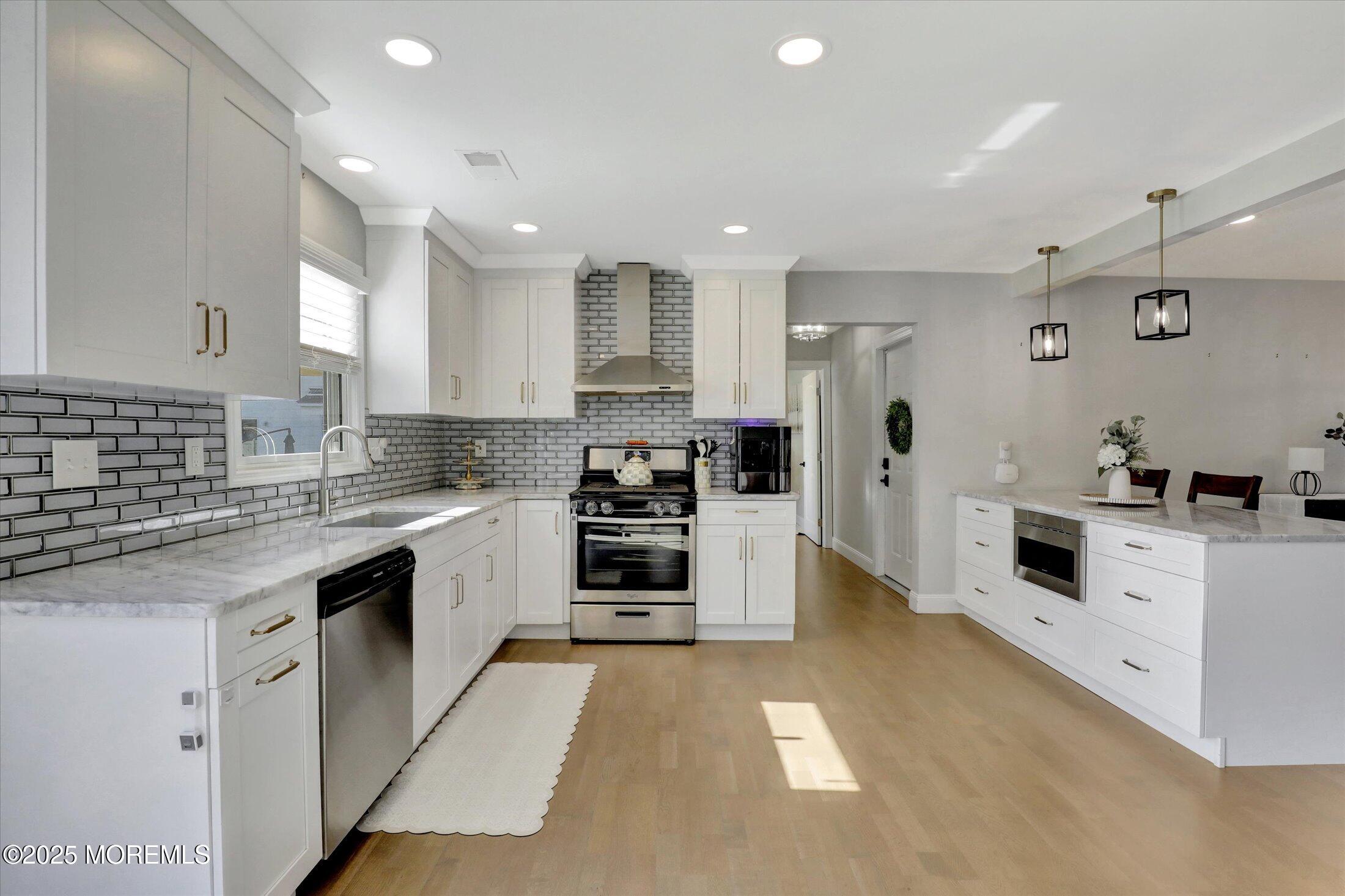 49 Rockwell Circle, Marlboro, NJ, 07746 image 14