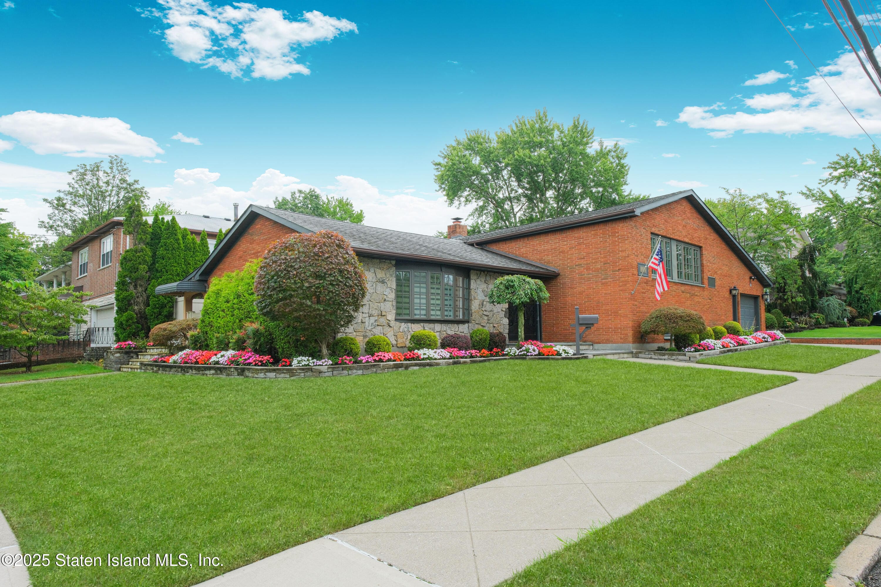 35 Kensico Street Image 3