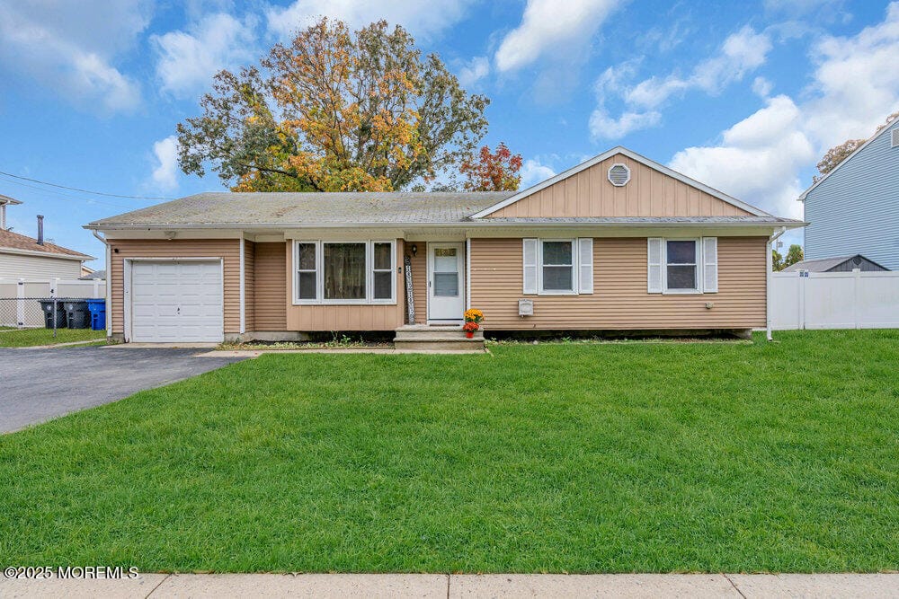 1309 Bay Avenue Image 2