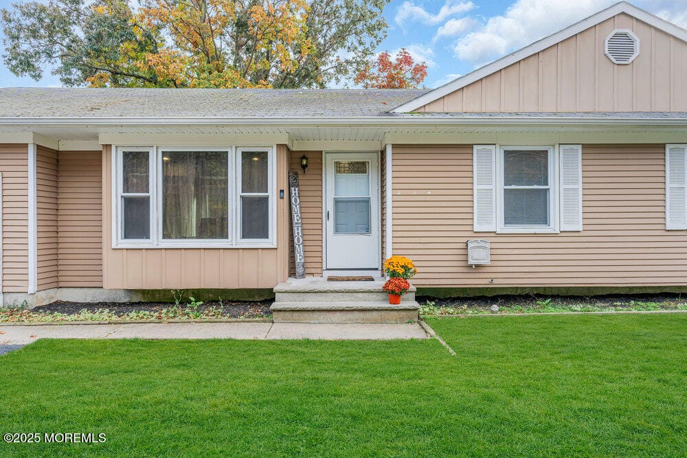 1309 Bay Avenue Image 5