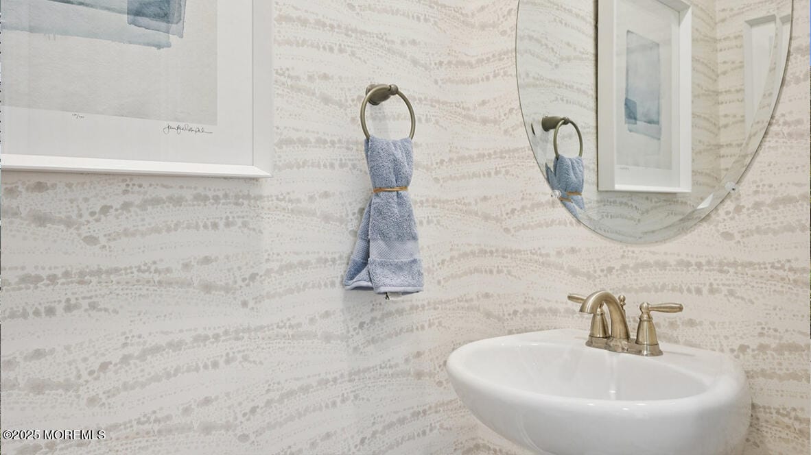 64 Penny Lane Image 5