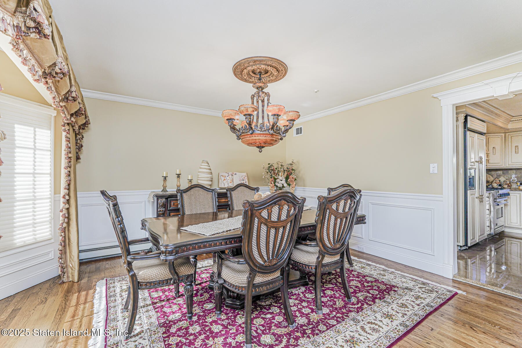 987 Ionia Avenue Image 5