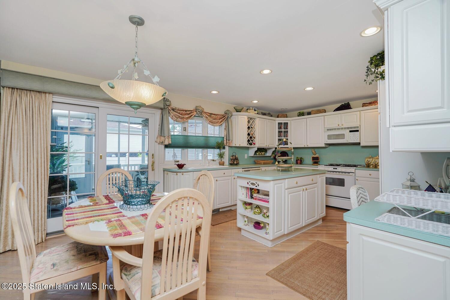 312 Barbara Street, Staten Island, NY, 10306 image 10