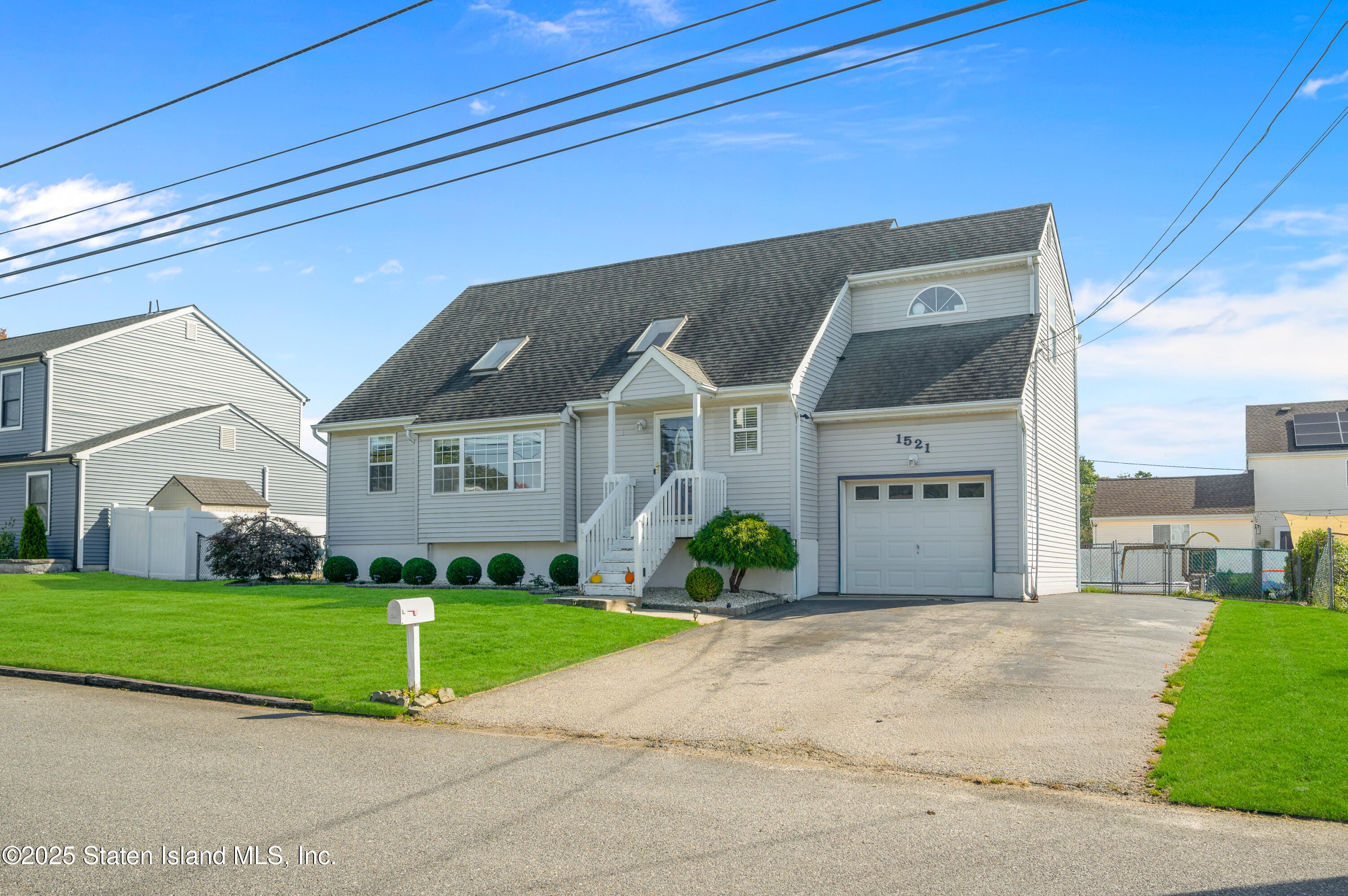 1521 Neptune Avenue Image 2