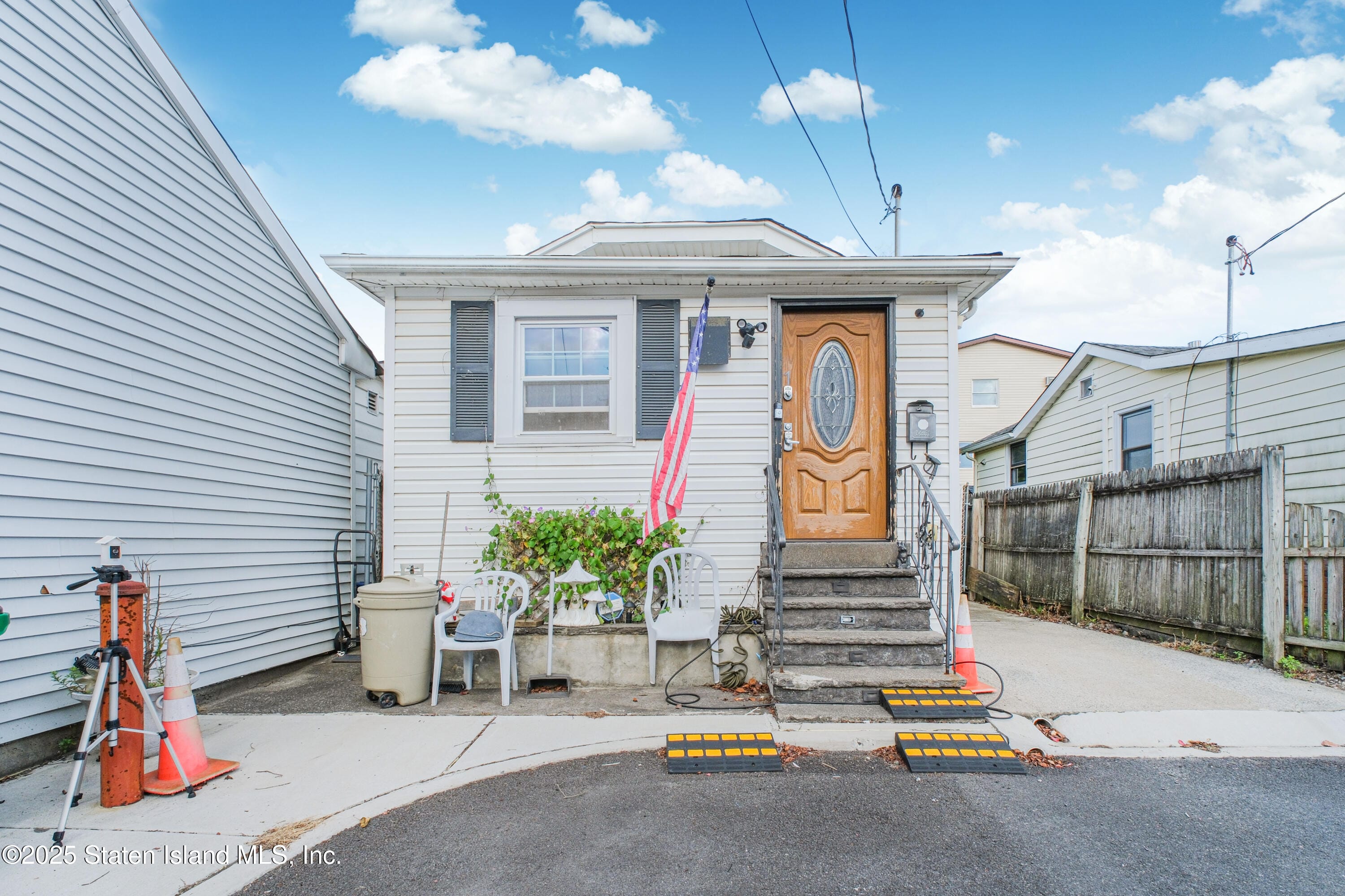 1 Milbank Road Image 1