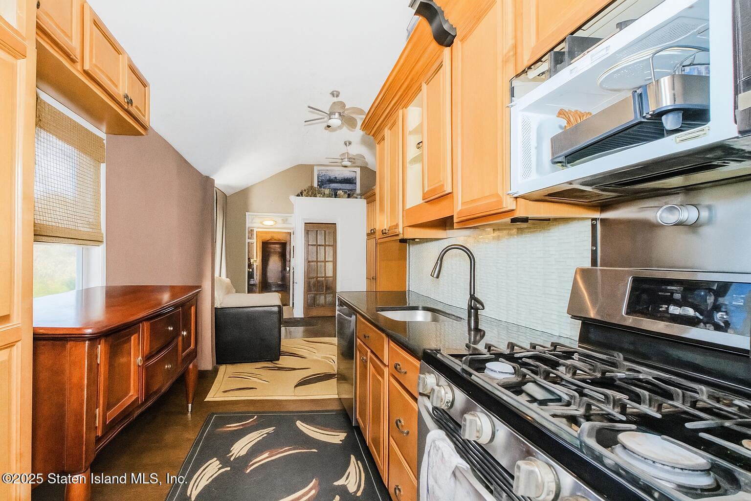 1 Milbank Road, Staten Island, NY, 10306 image 8