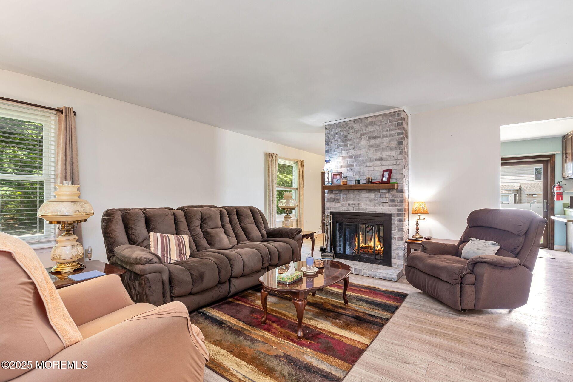 998 Bell Street Image 3