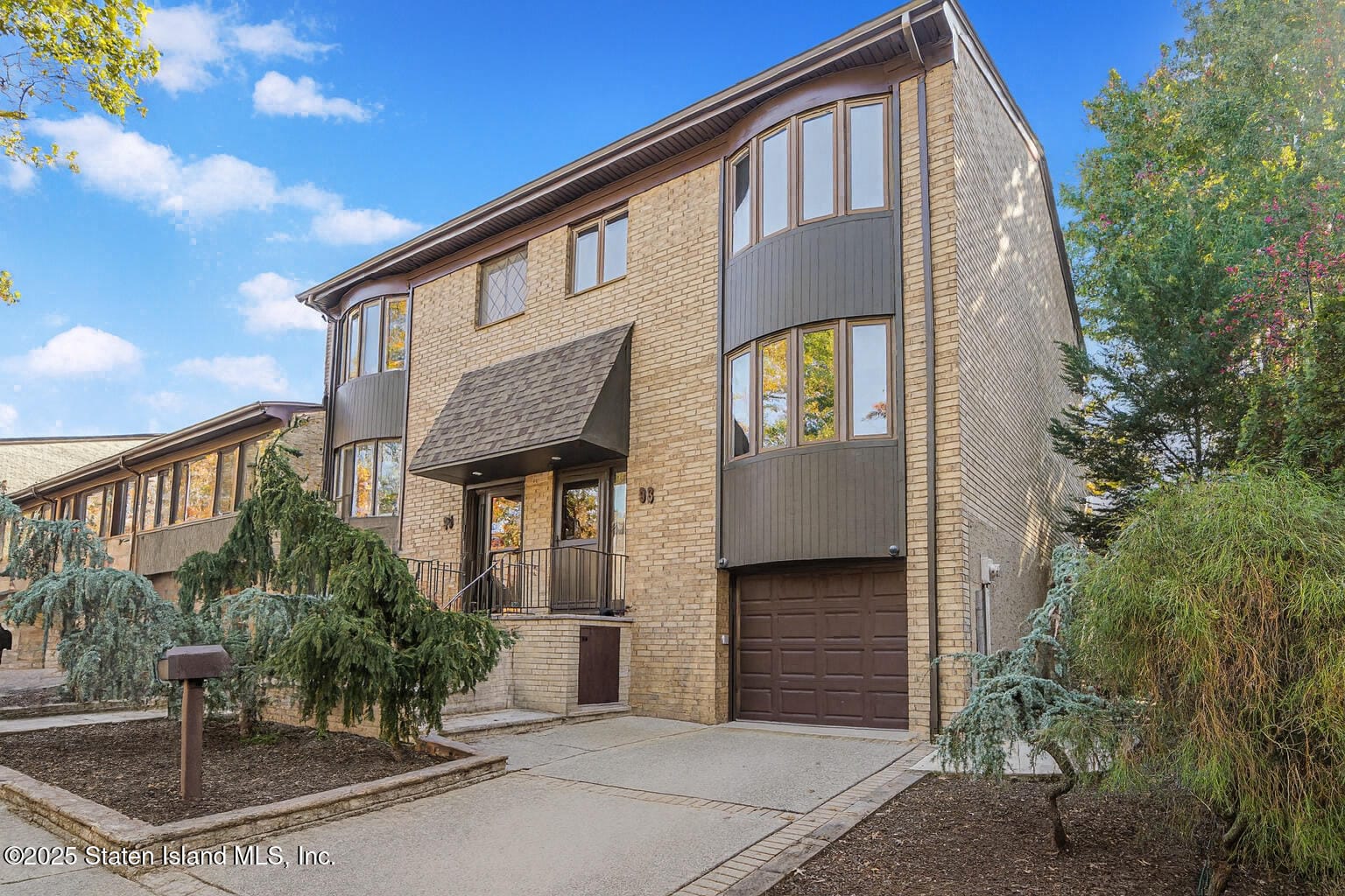 98 Dogwood Lane Image 1