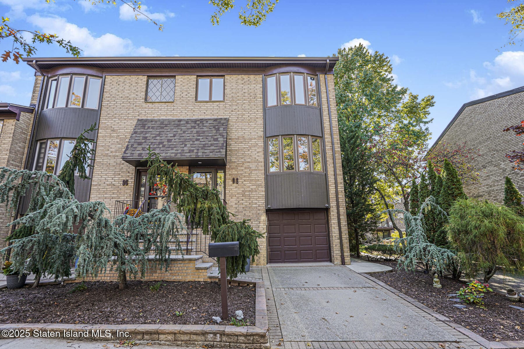 98 Dogwood Lane Image 2