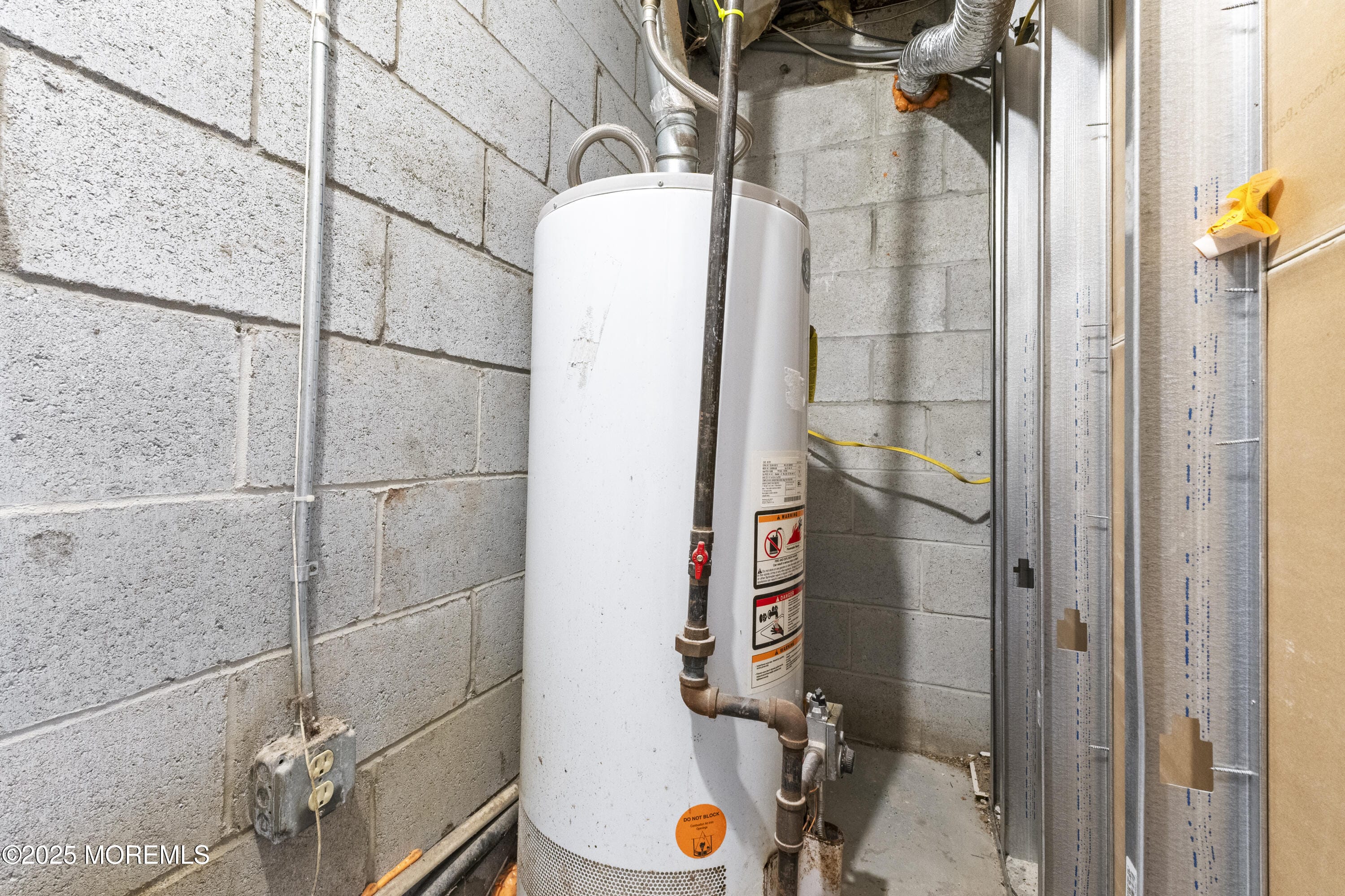 12 Carmella Court, Newark, NJ, 07104 image 41