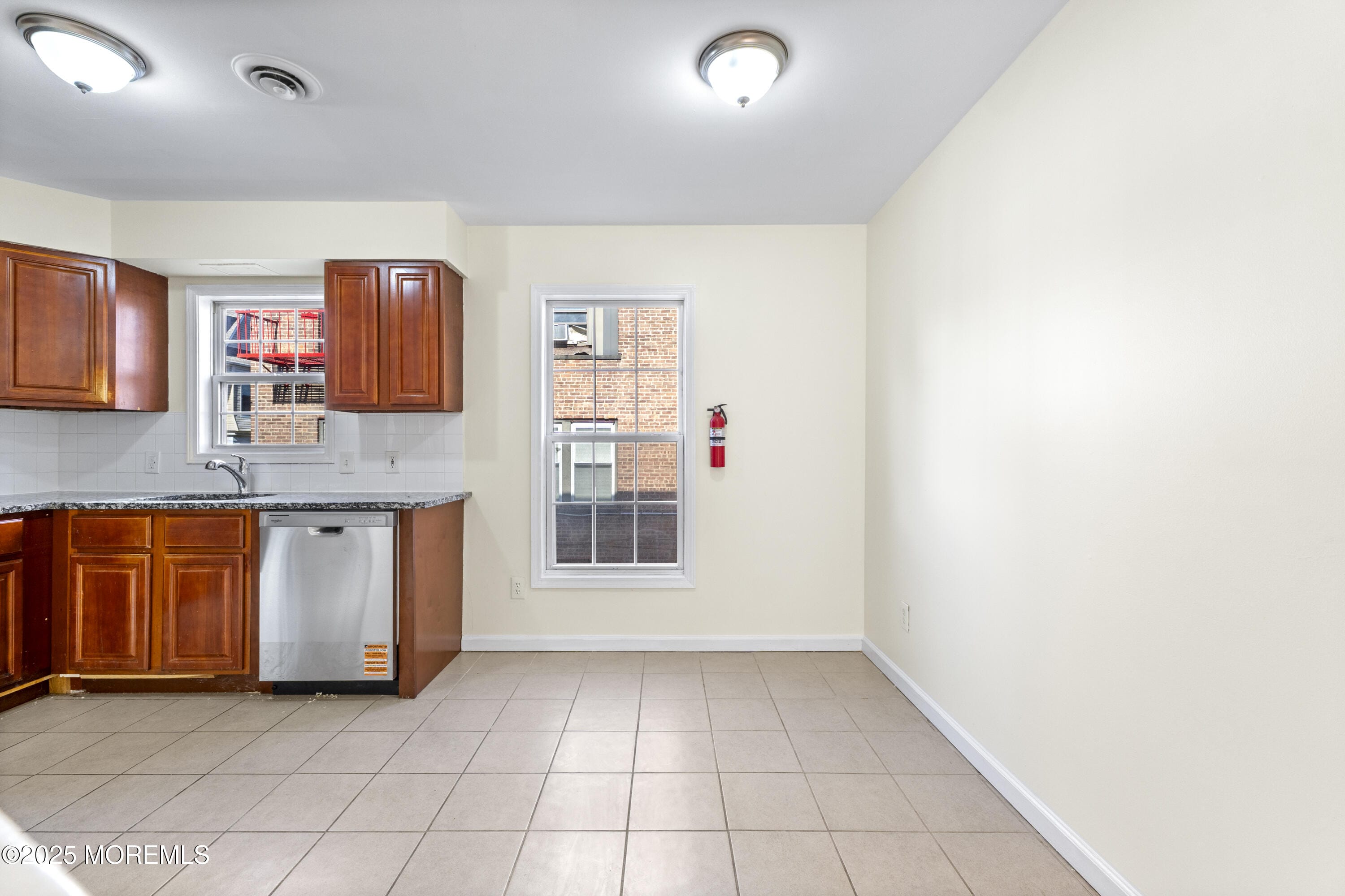 12 Carmella Court, Newark, NJ, 07104 image 19