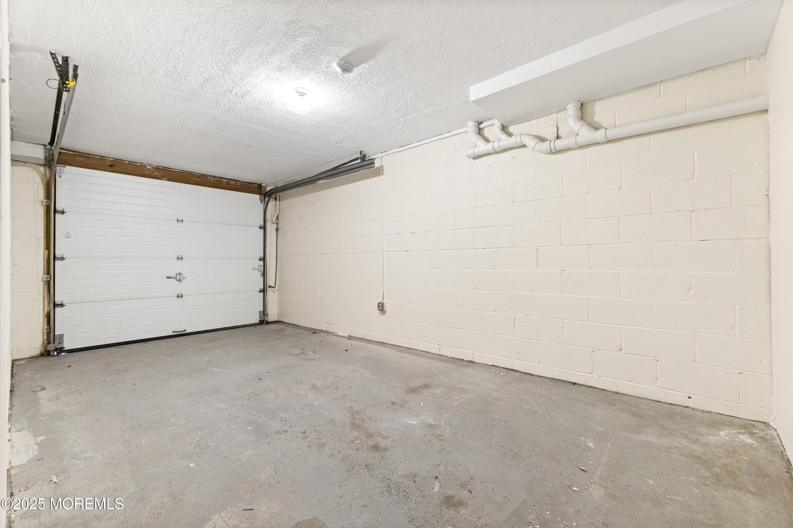 12 Carmella Court, Newark, NJ, 07104 image 40