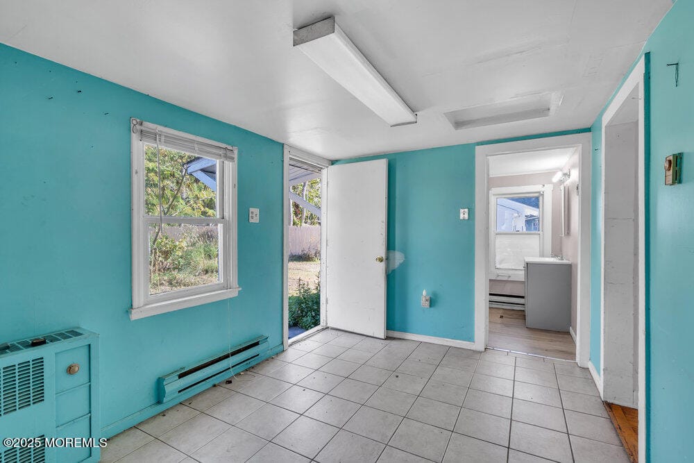 22 E Lacey Road Image 3