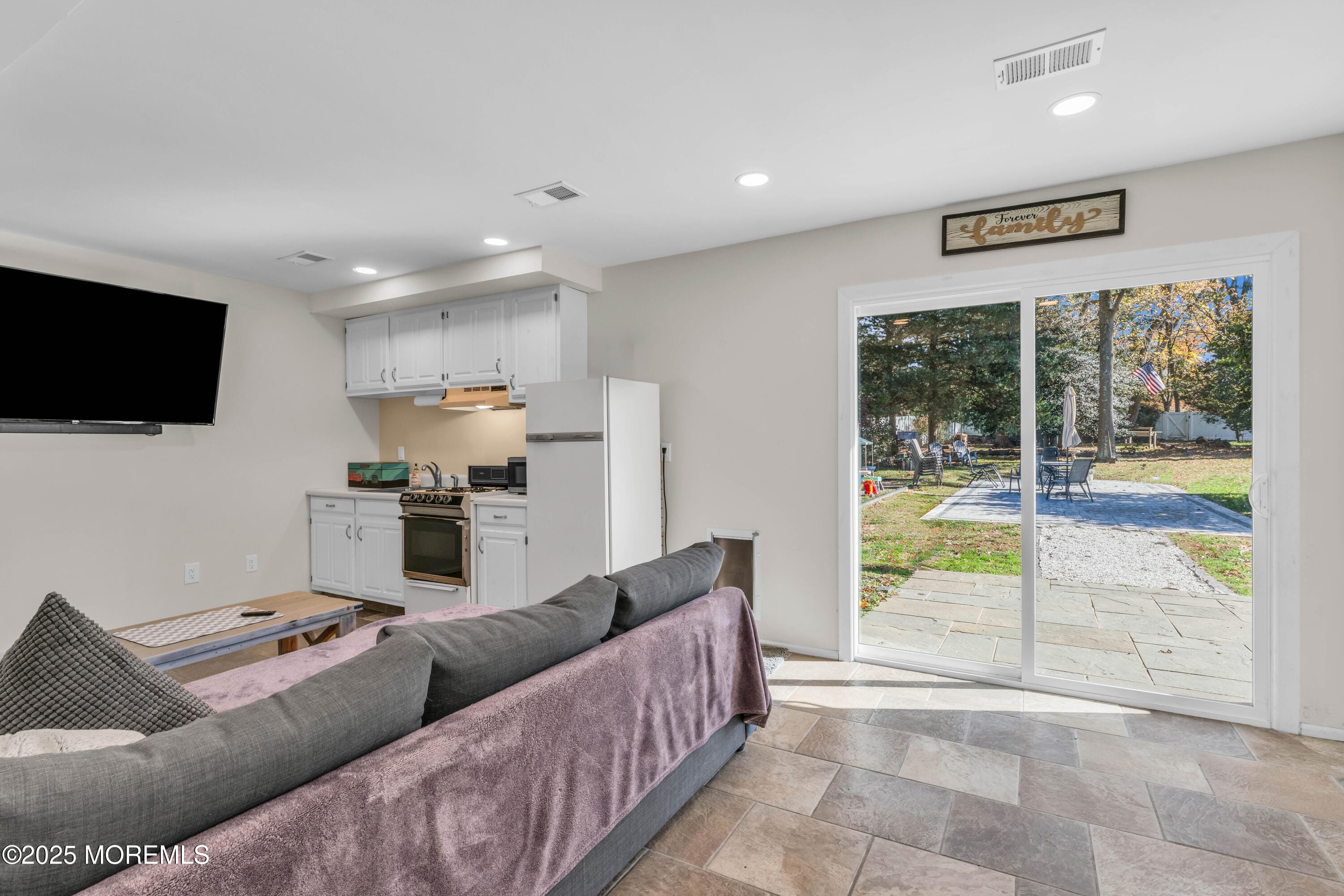 35 Merrick Road, Farmingdale, NJ, 07727 image 11