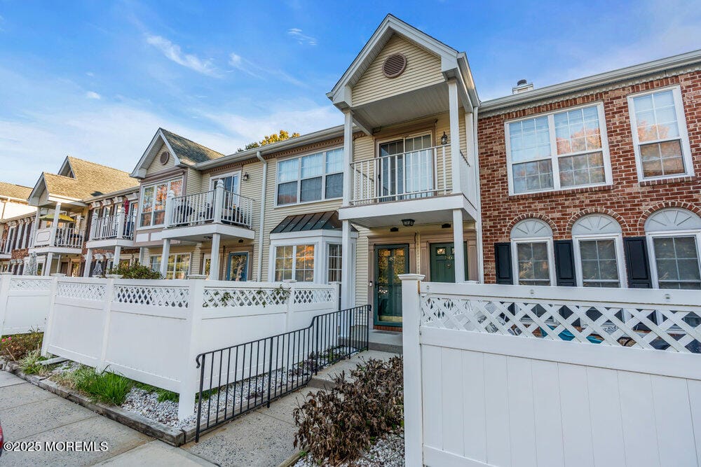 87 Secretariat Court, Tinton Falls, NJ, 07724