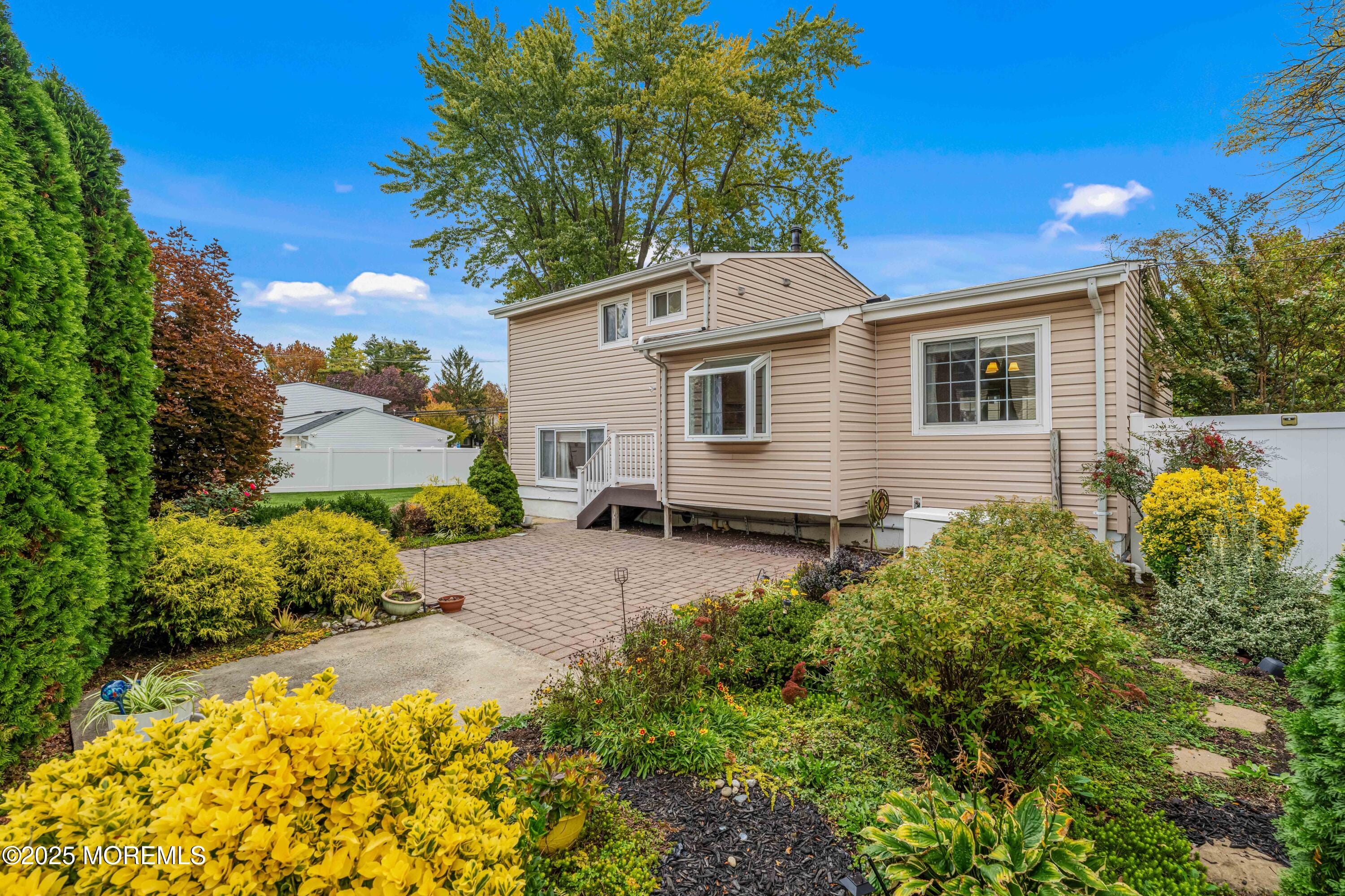 5 Grace Drive Image 3