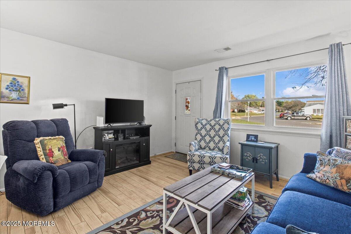 23 River Edge Drive Image 4