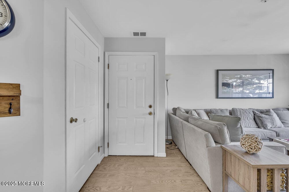 3306 Appleton Way Image 4