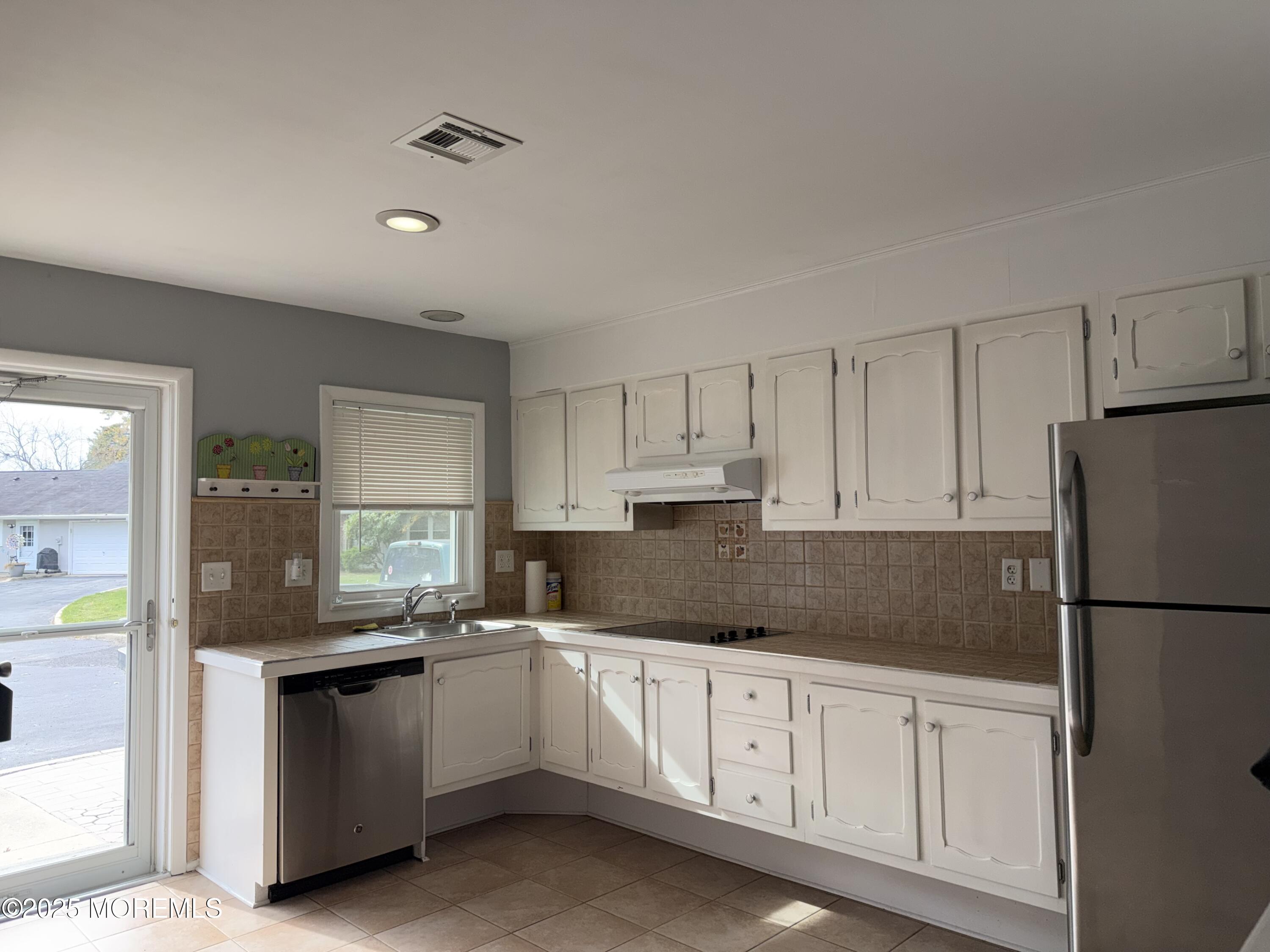 664D Plymouth Drive, Lakewood, NJ, 08701 image 6