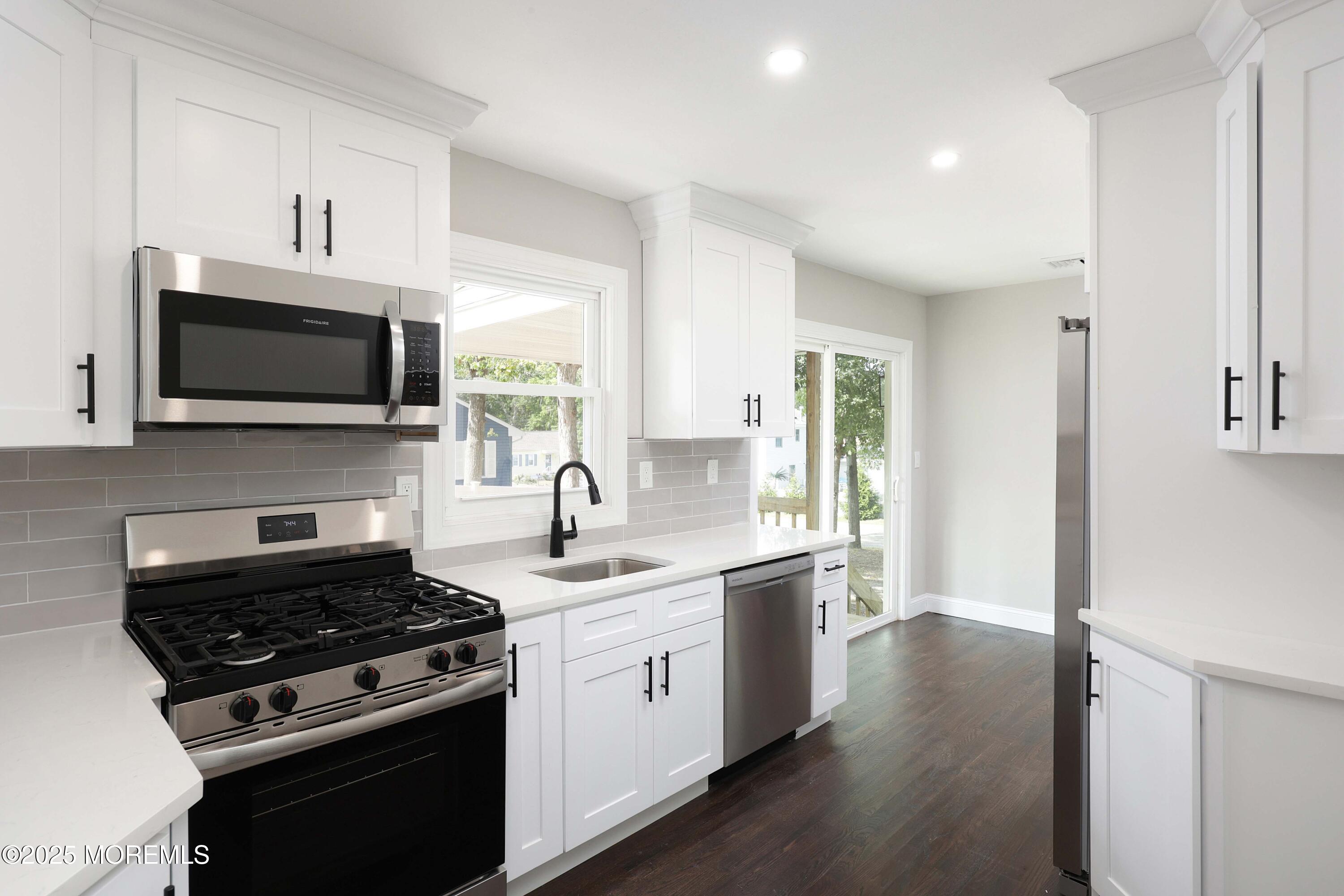 400 Surf Avenue, Beachwood, NJ, 08722 image 6