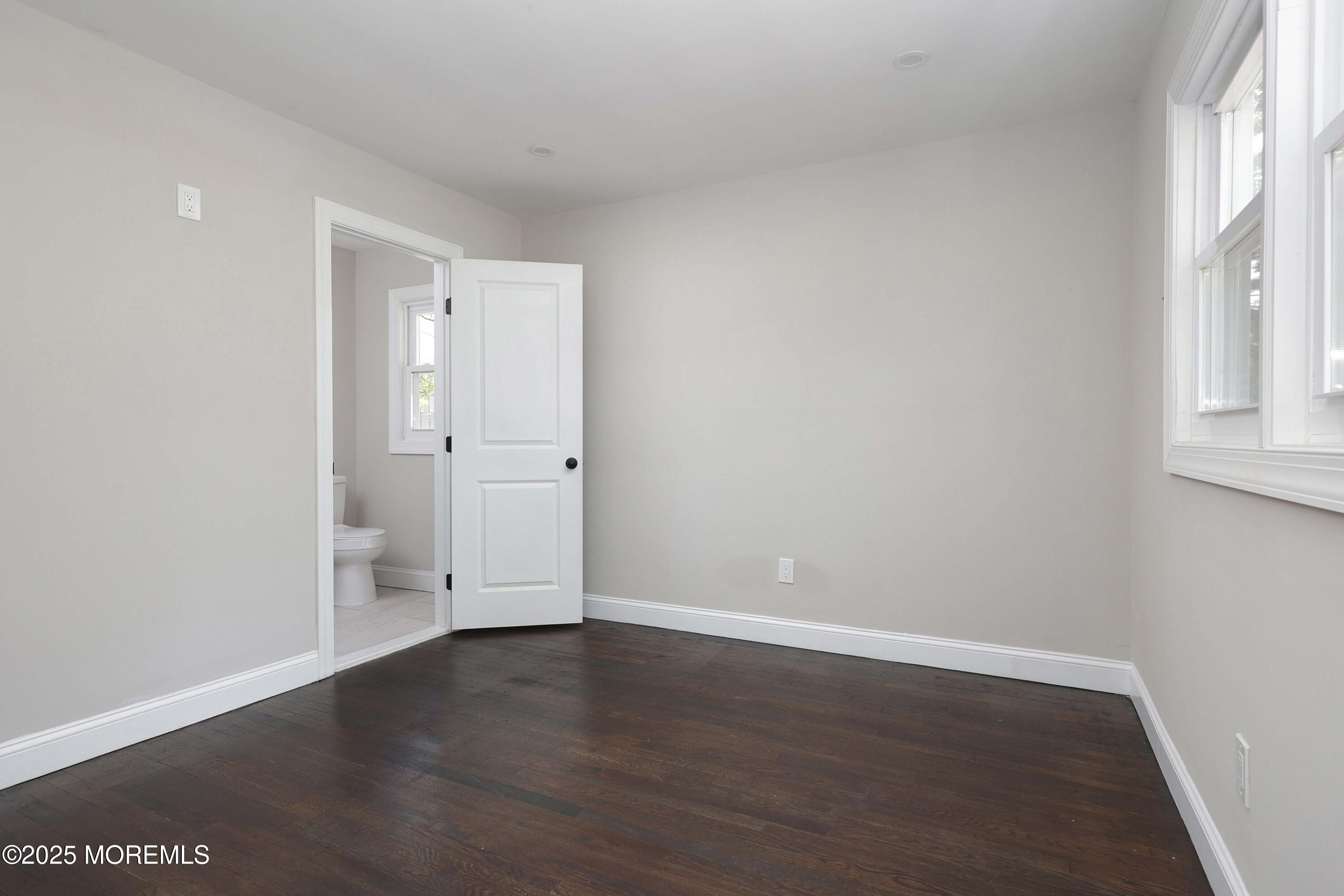 400 Surf Avenue, Beachwood, NJ, 08722 image 11