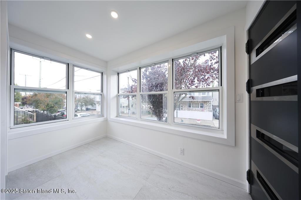 189 Saint Marys Avenue, Staten Island, NY, 10305 image 28