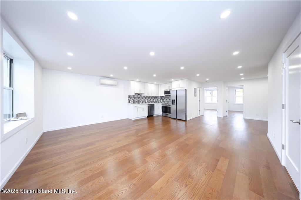 189 Saint Marys Avenue, Staten Island, NY, 10305 image 6