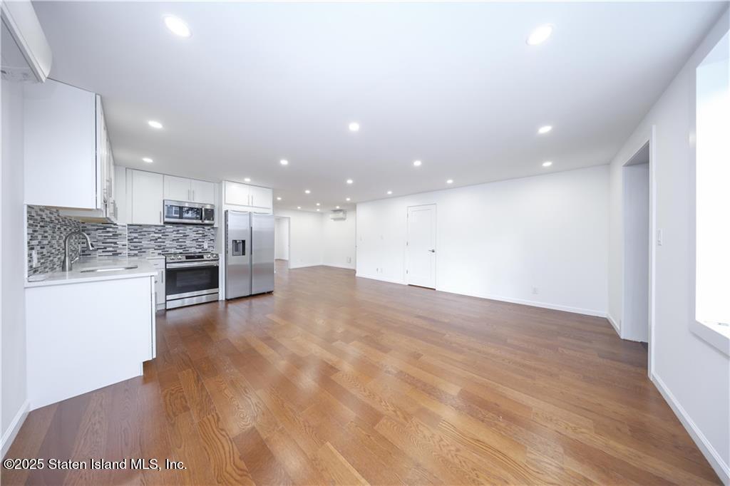 189 Saint Marys Avenue, Staten Island, NY, 10305 image 7