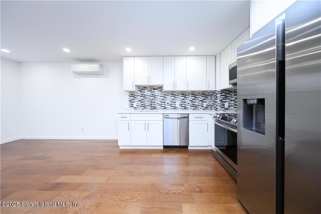 189 Saint Marys Avenue, Staten Island, NY, 10305 image 8