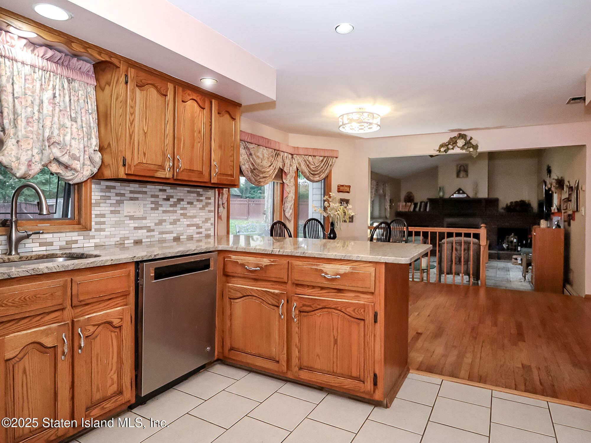 282 Boscombe Avenue, Staten Island, NY, 10309 image 10