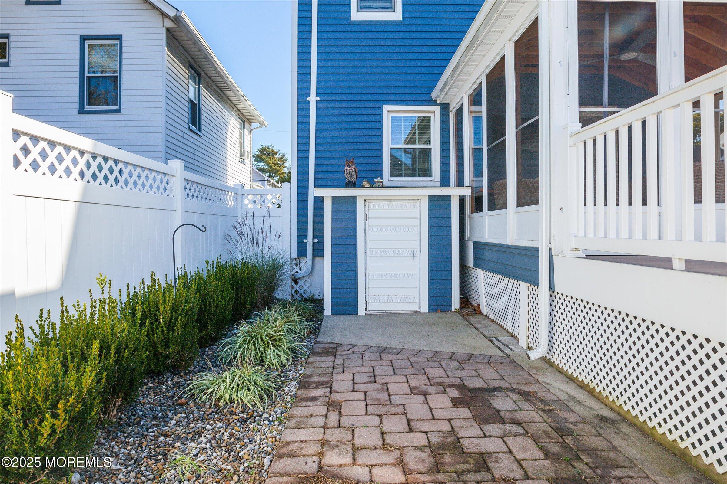 8 Chingarora Avenue, Keyport, NJ, 07735 image 31