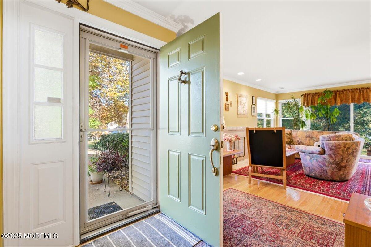 351 Sunshine Court Image 4