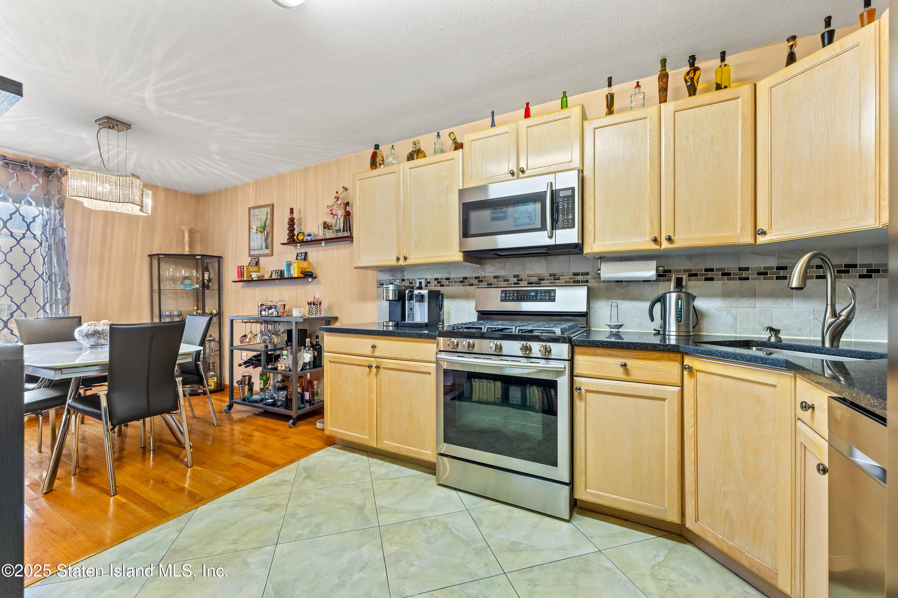 42 Amanda Court, Staten Island, NY, 10312 image 11