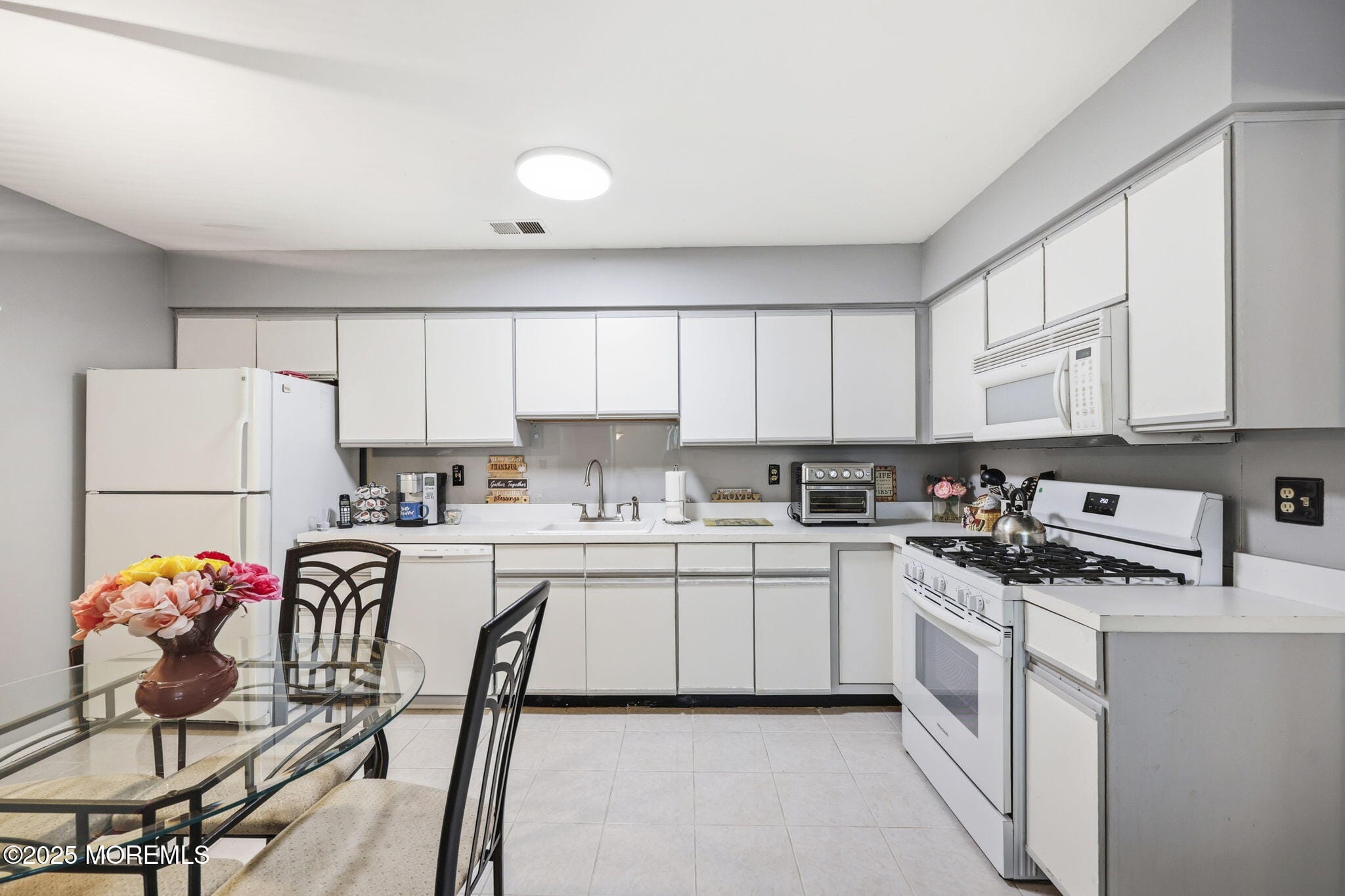 1115 Roseberry Court Image 5