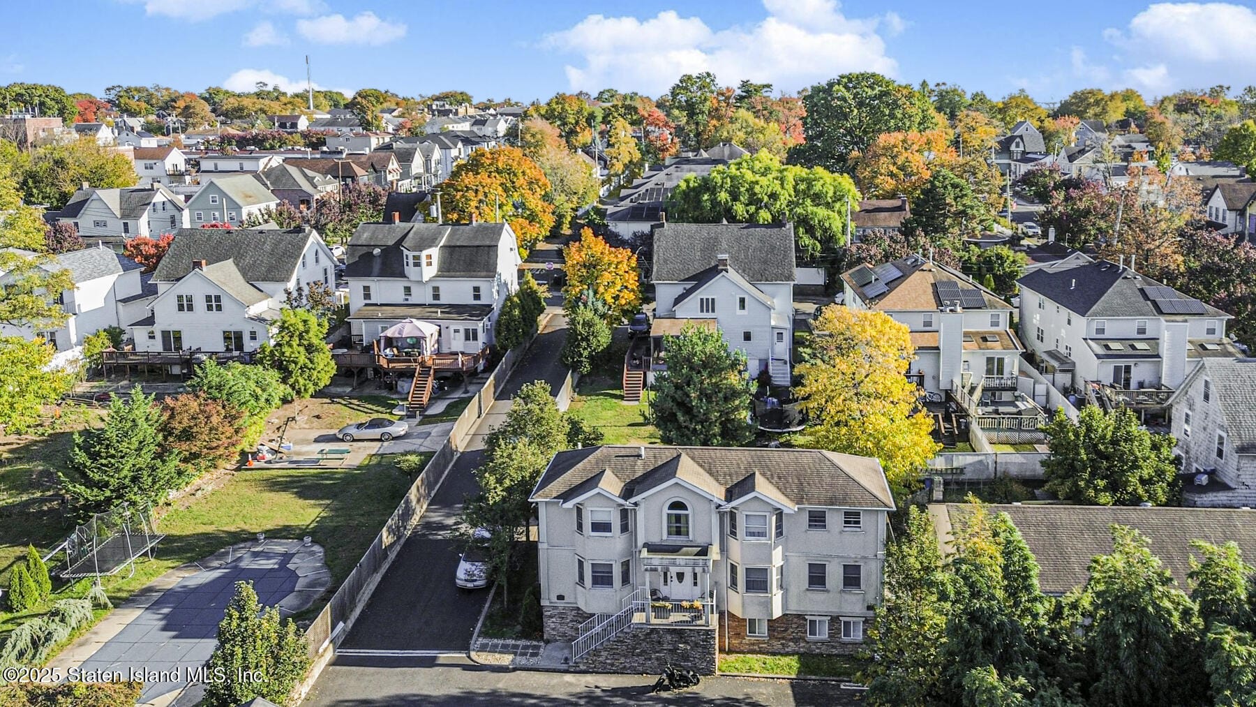 400 Brookfield Avenue Image 3