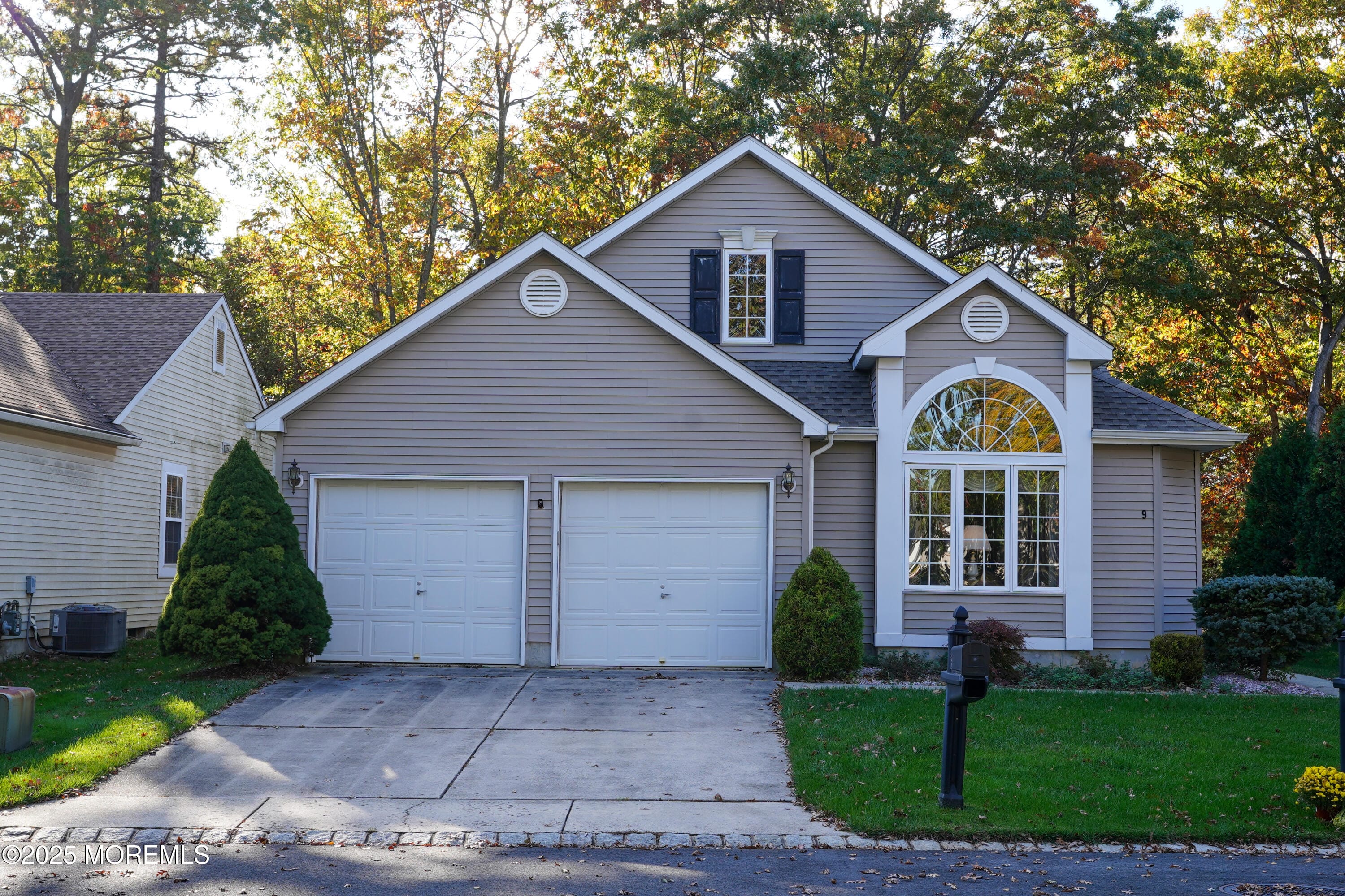 9 Abbot Square Image 2