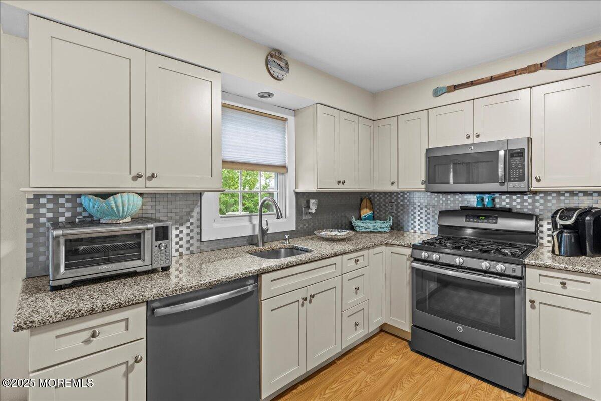 92 Blossom Drive, Toms River, NJ, 08753 image 10