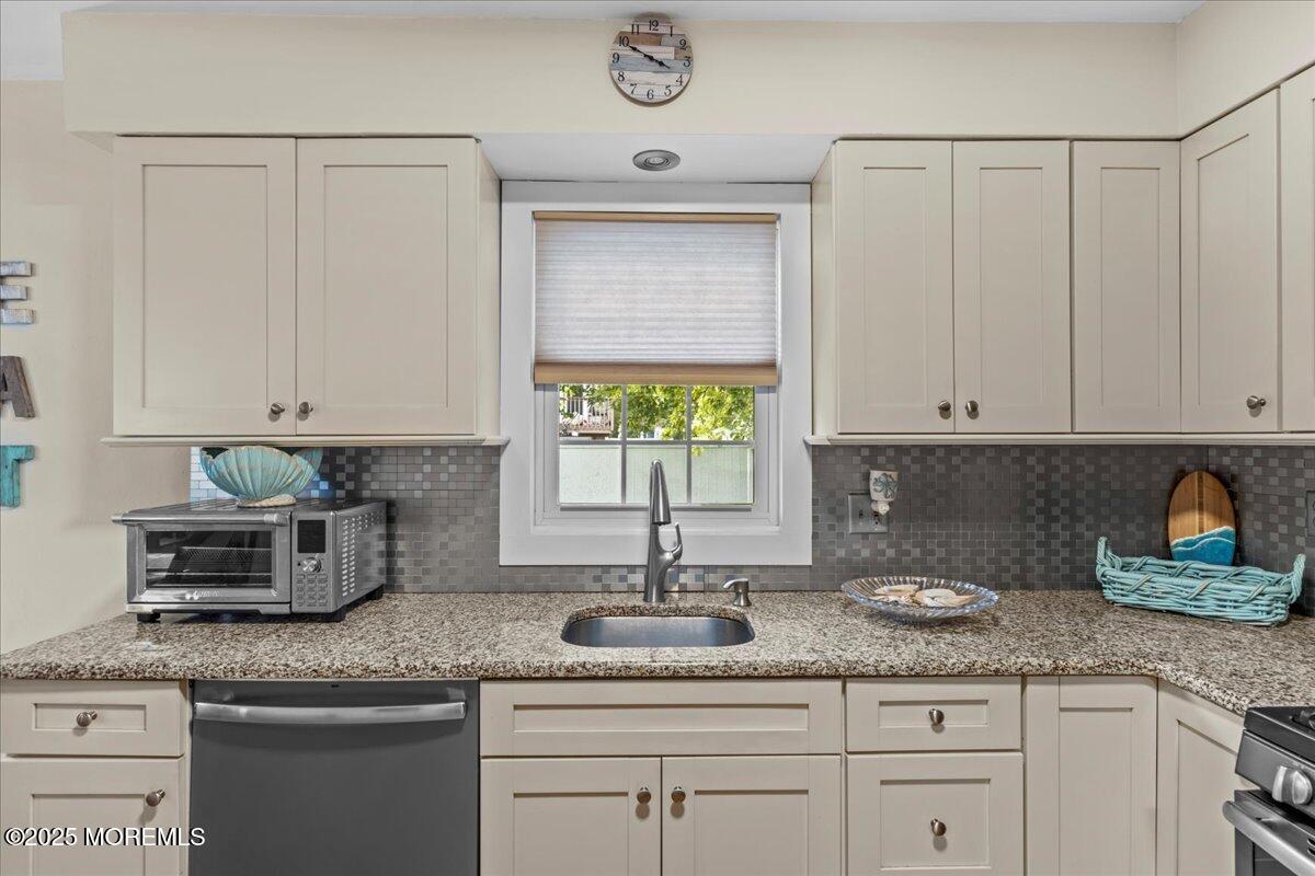 92 Blossom Drive, Toms River, NJ, 08753 image 7