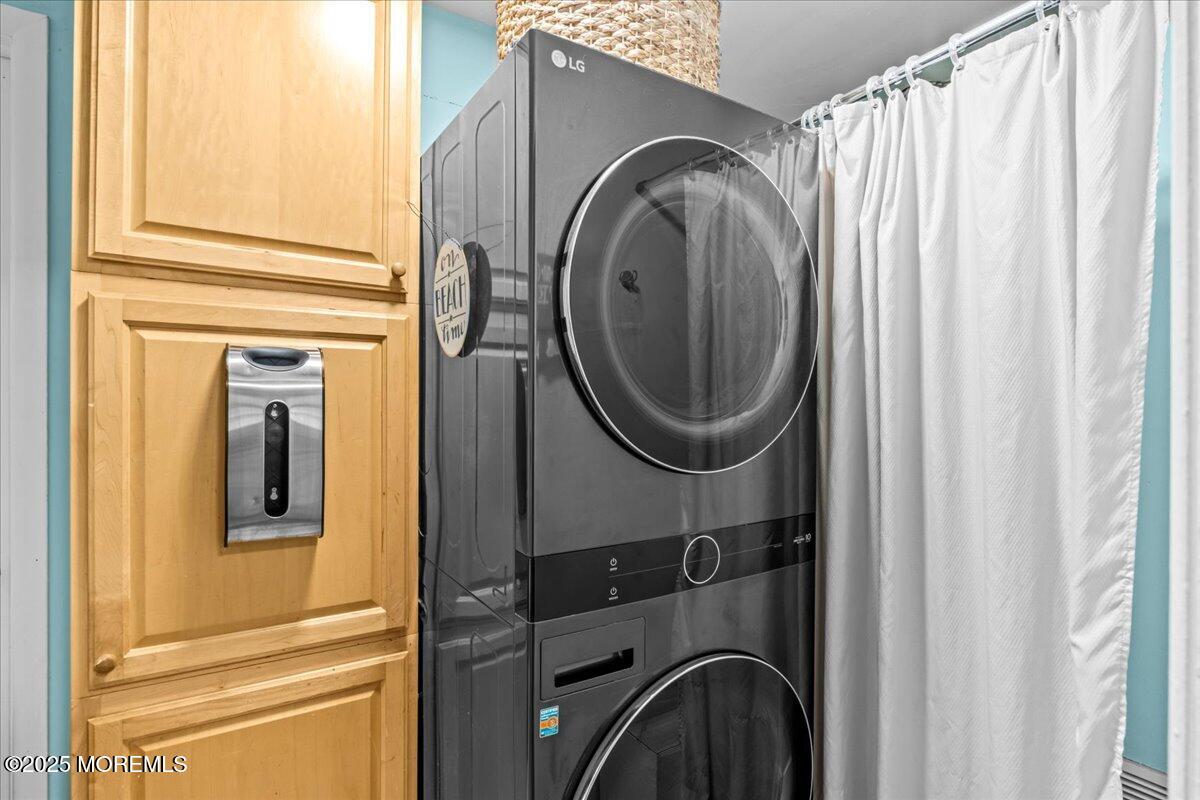 92 Blossom Drive, Toms River, NJ, 08753 image 24