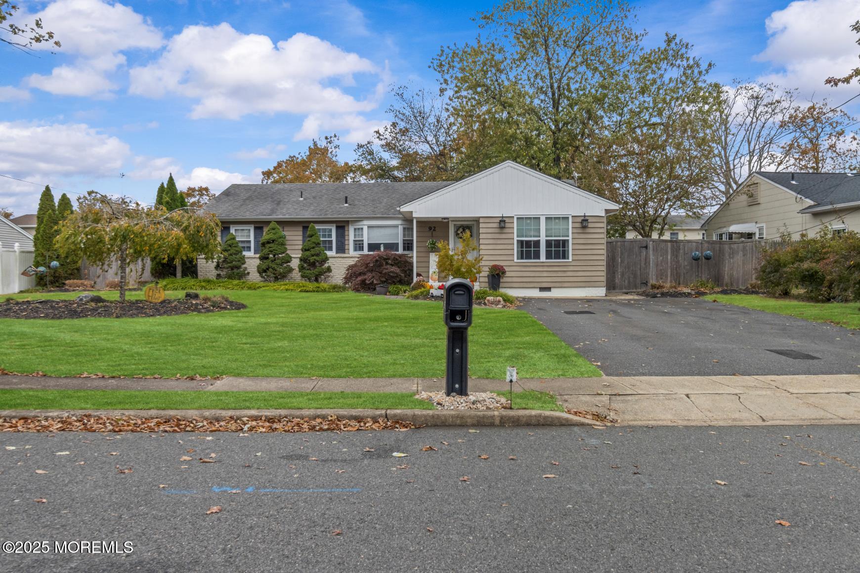 92 Blossom Drive, Toms River, NJ, 08753