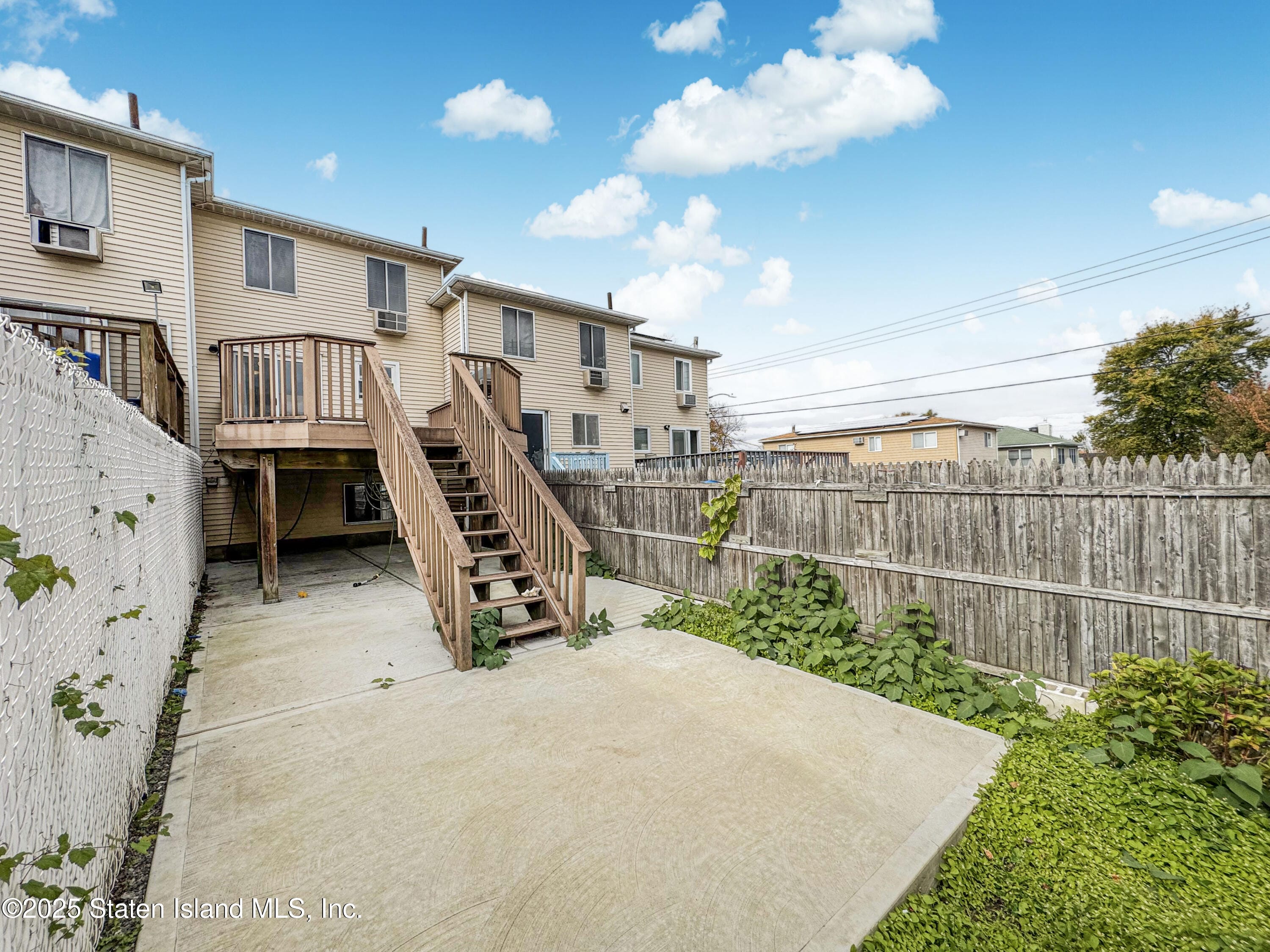 225 Wellbrook Avenue Image 2