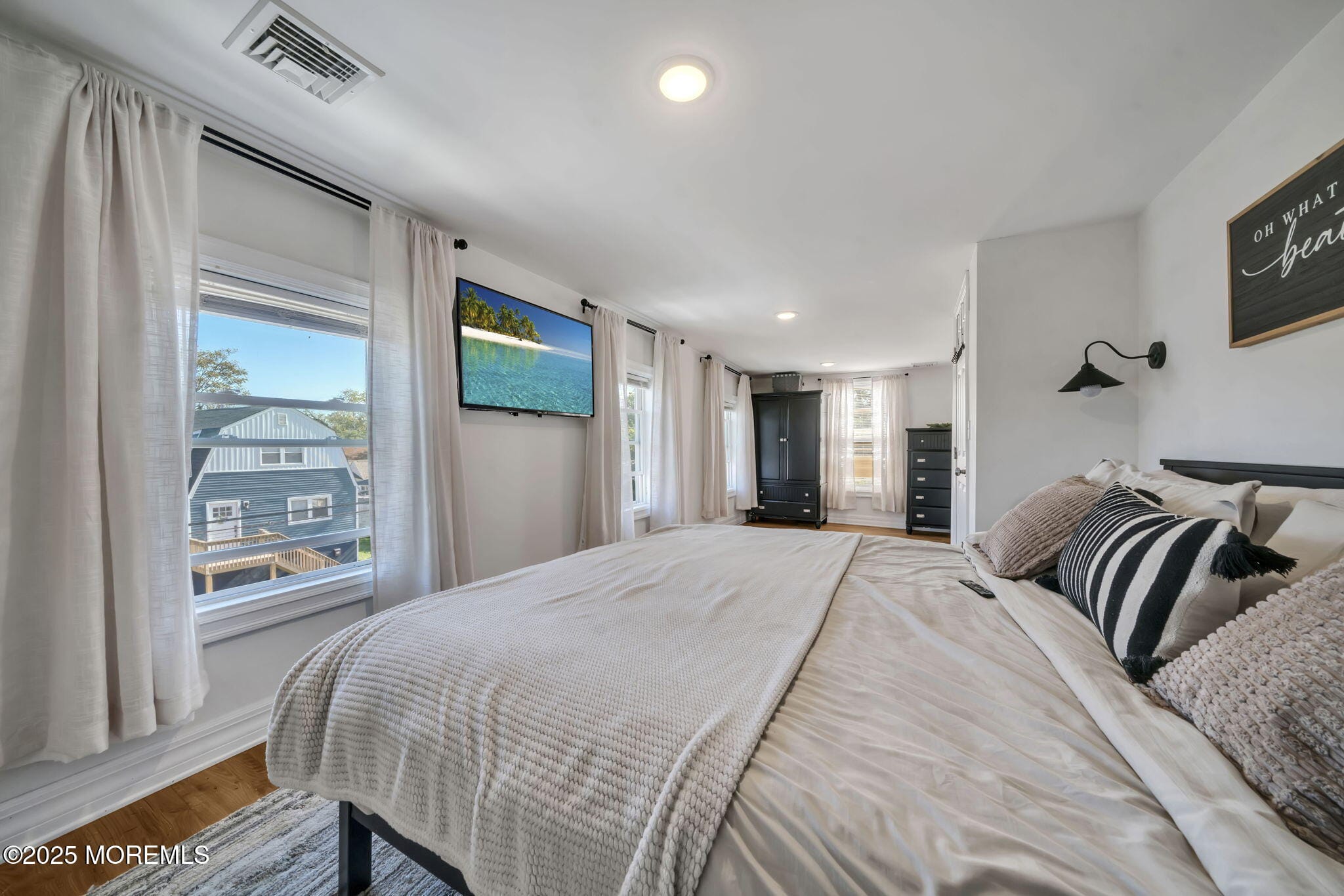 24 Maplewood Avenue Image 2